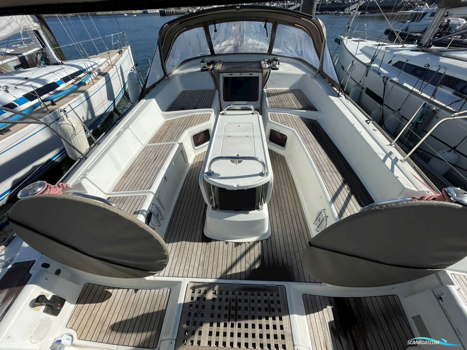 Jeanneau 53