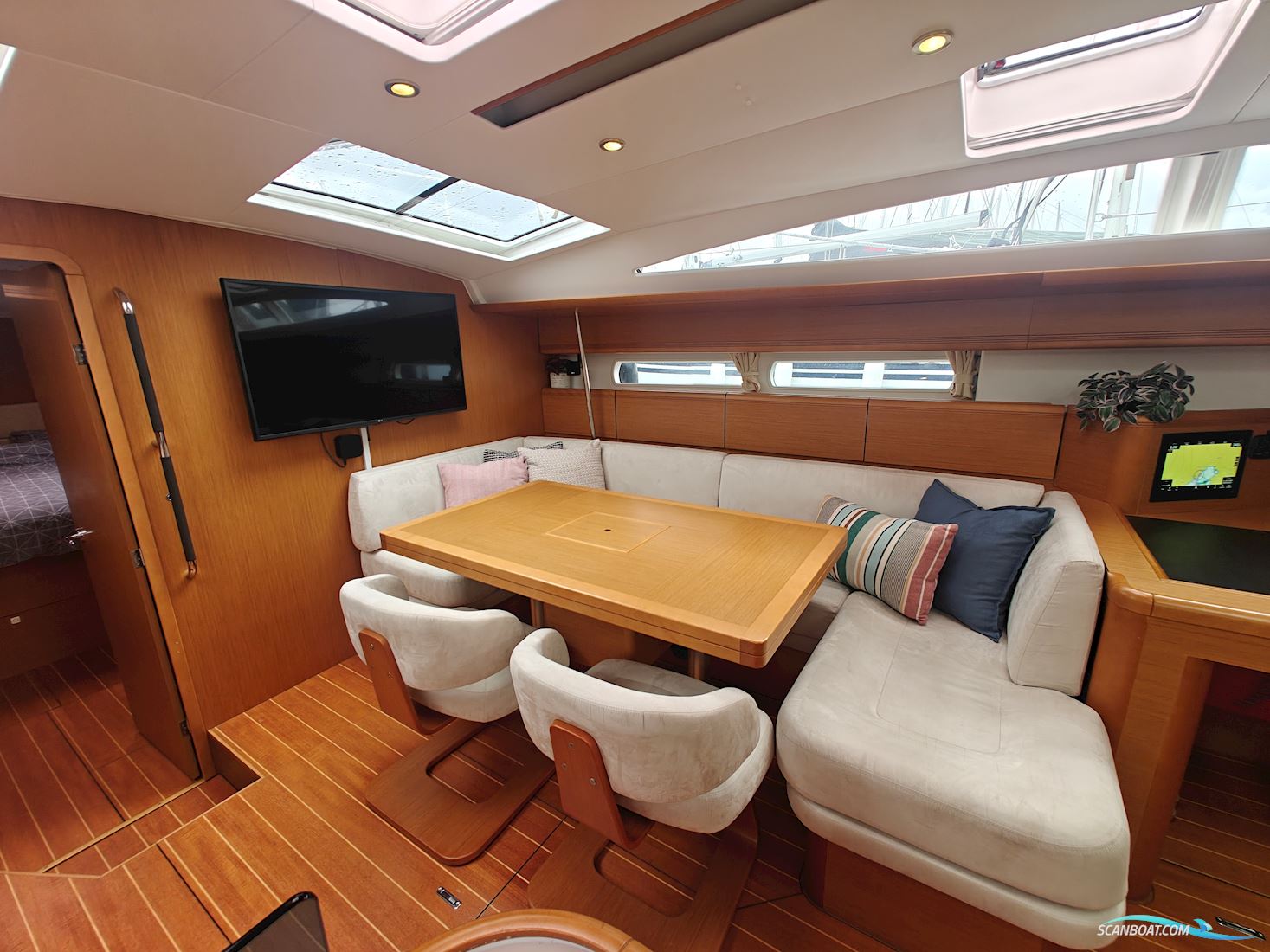 Jeanneau 53 Shallow Draft