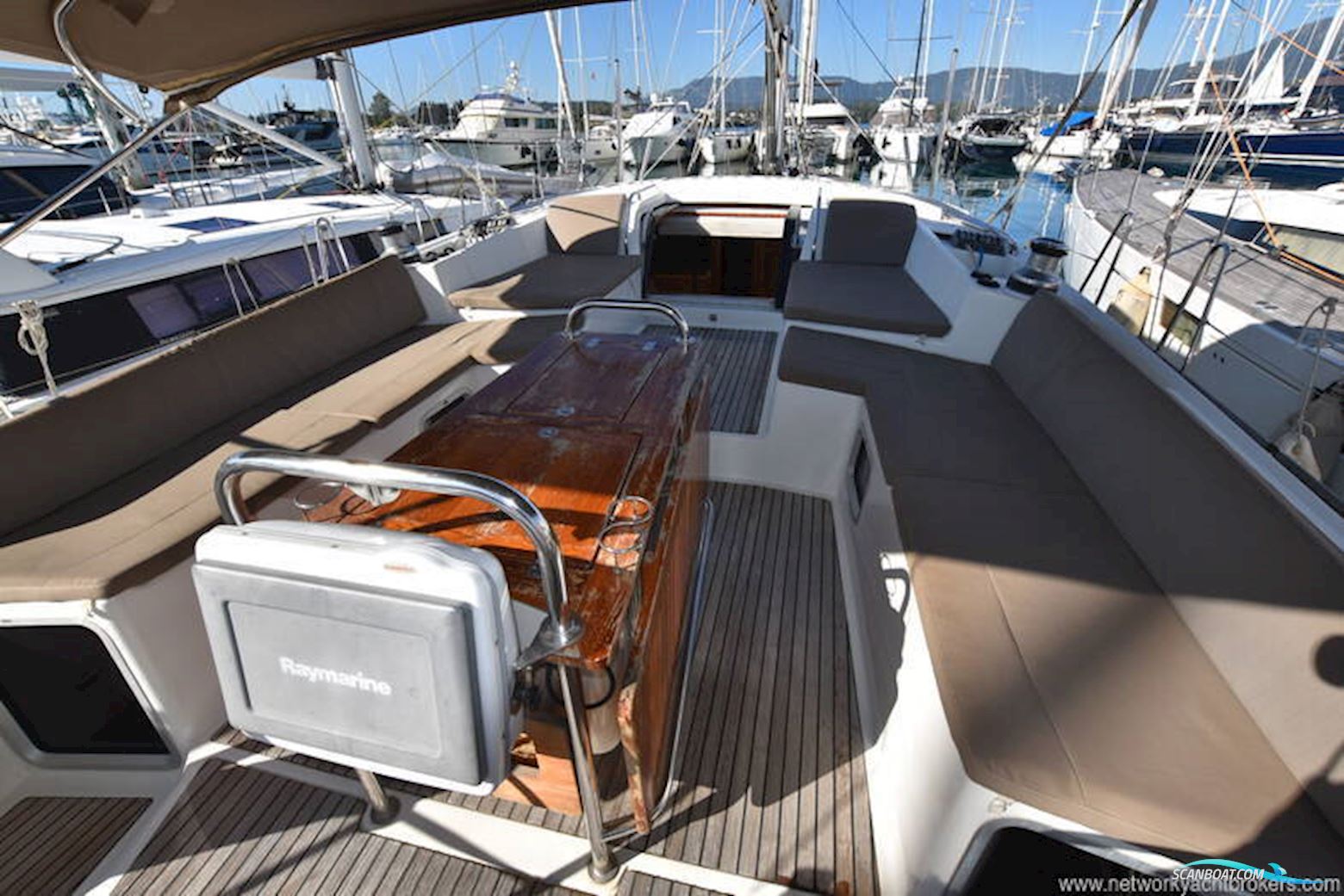 Jeanneau 57