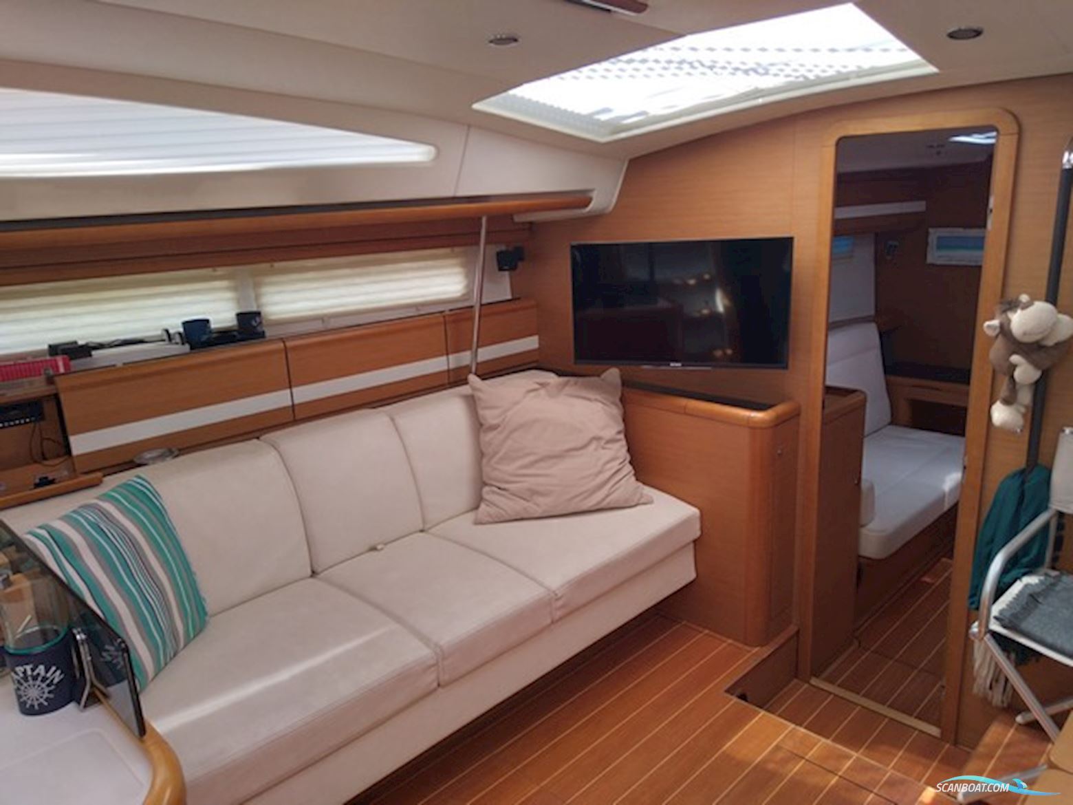 Jeanneau 57