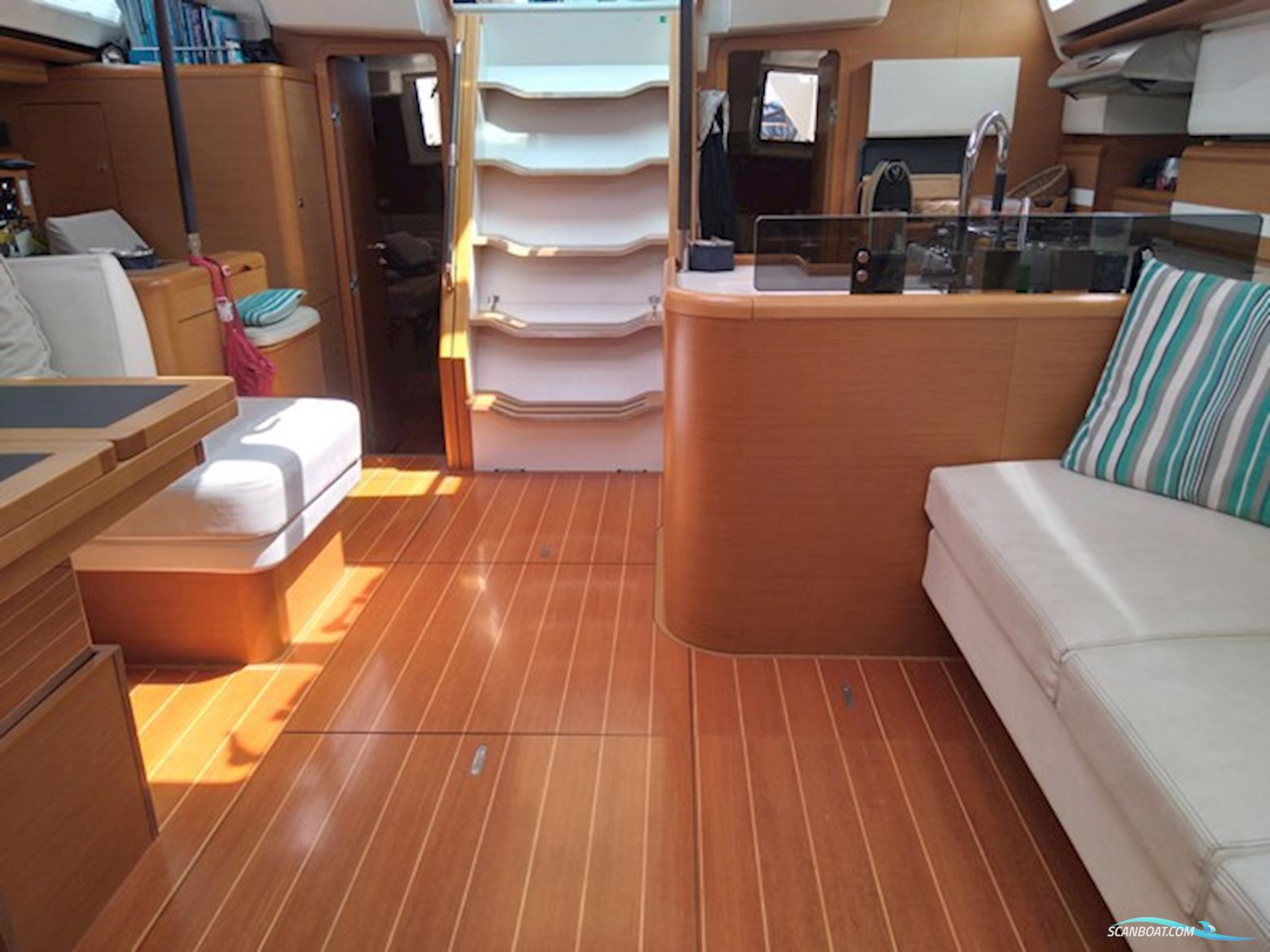 Jeanneau 57