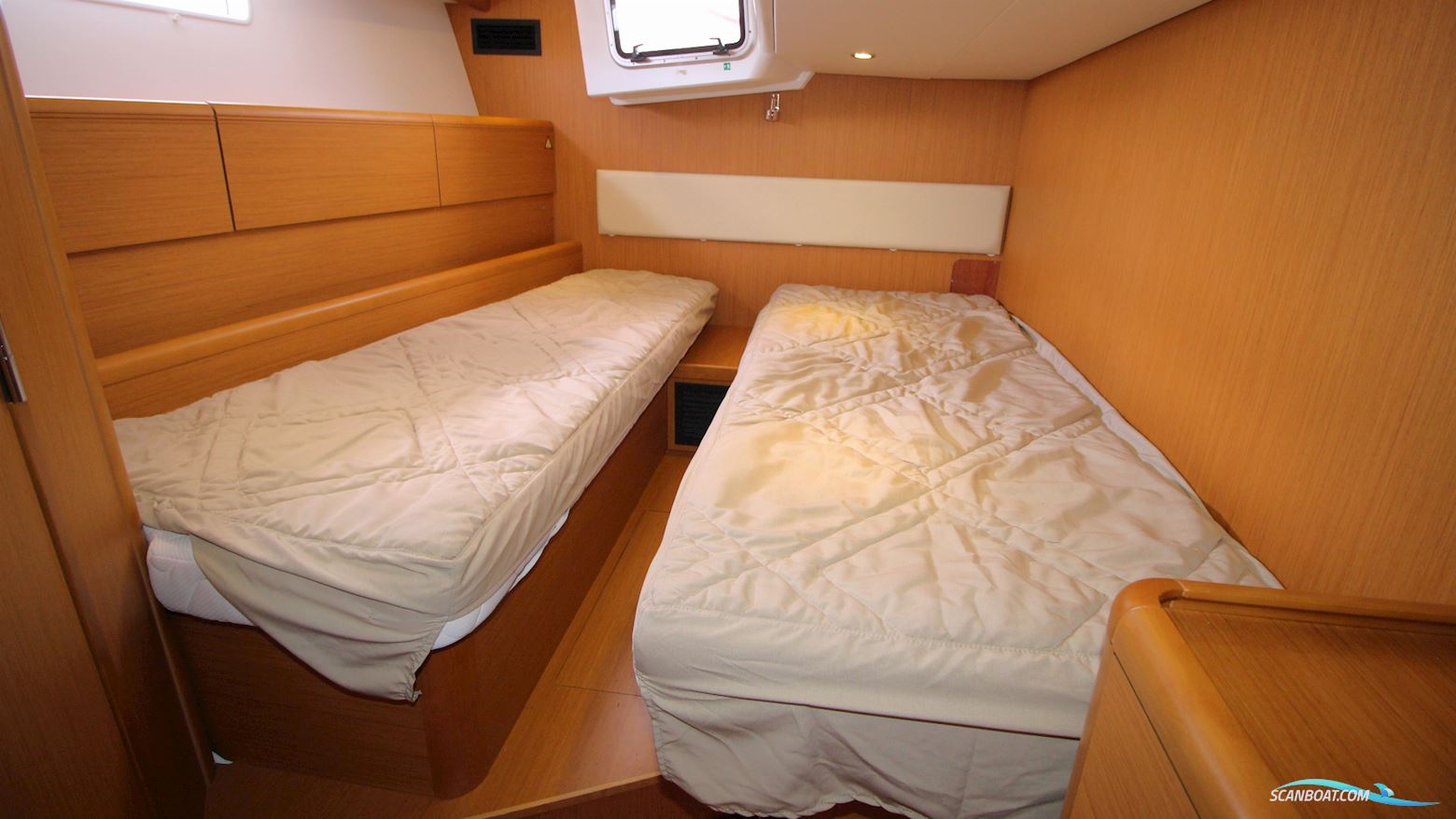 Jeanneau 57 Yacht