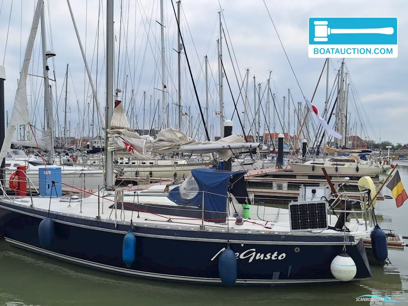 Jeanneau Aquila Segelbåt , med Sole Mini motor, Belgien