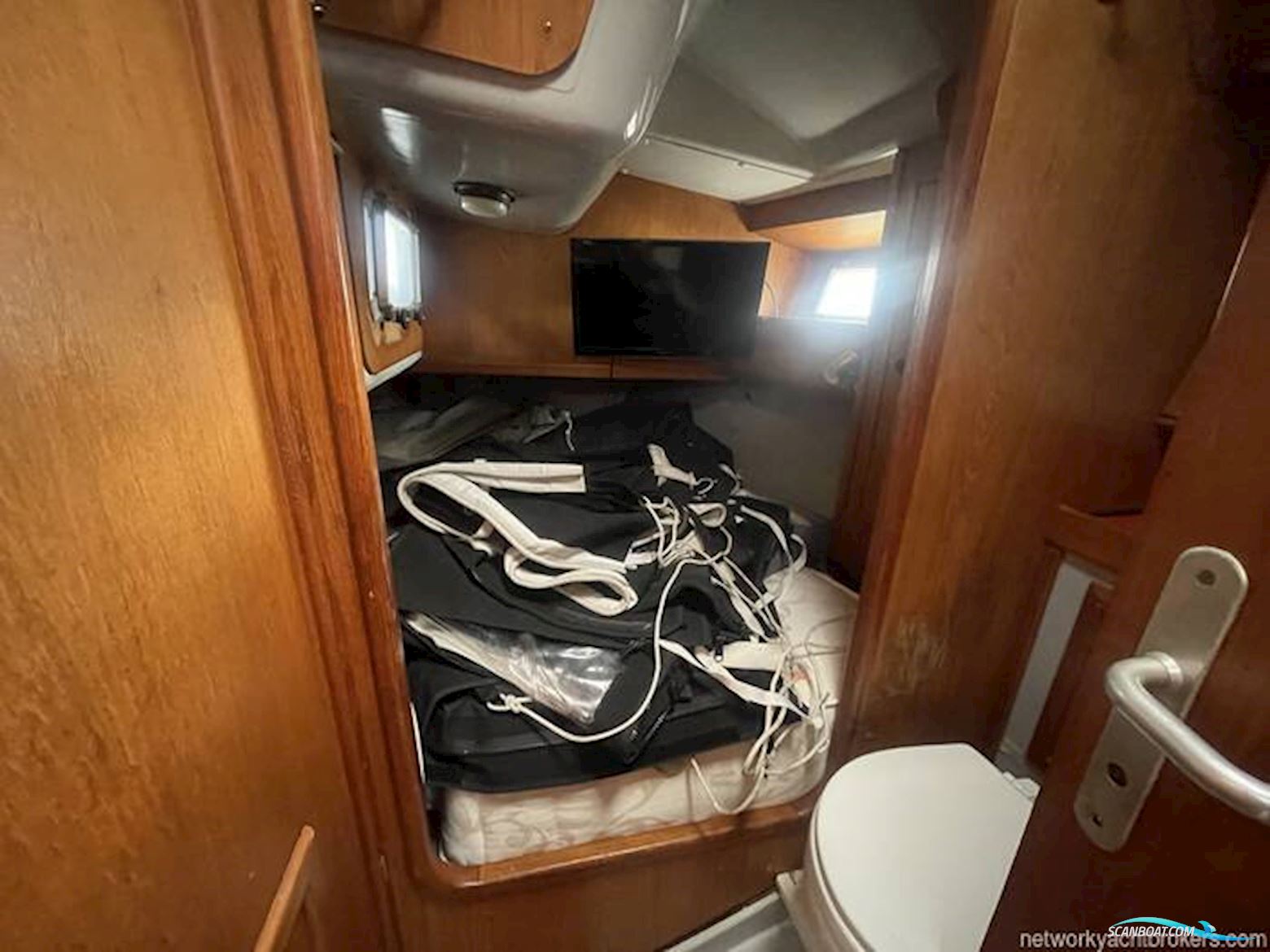 Jeanneau Olympic Sea 42 Sun Legend Hull