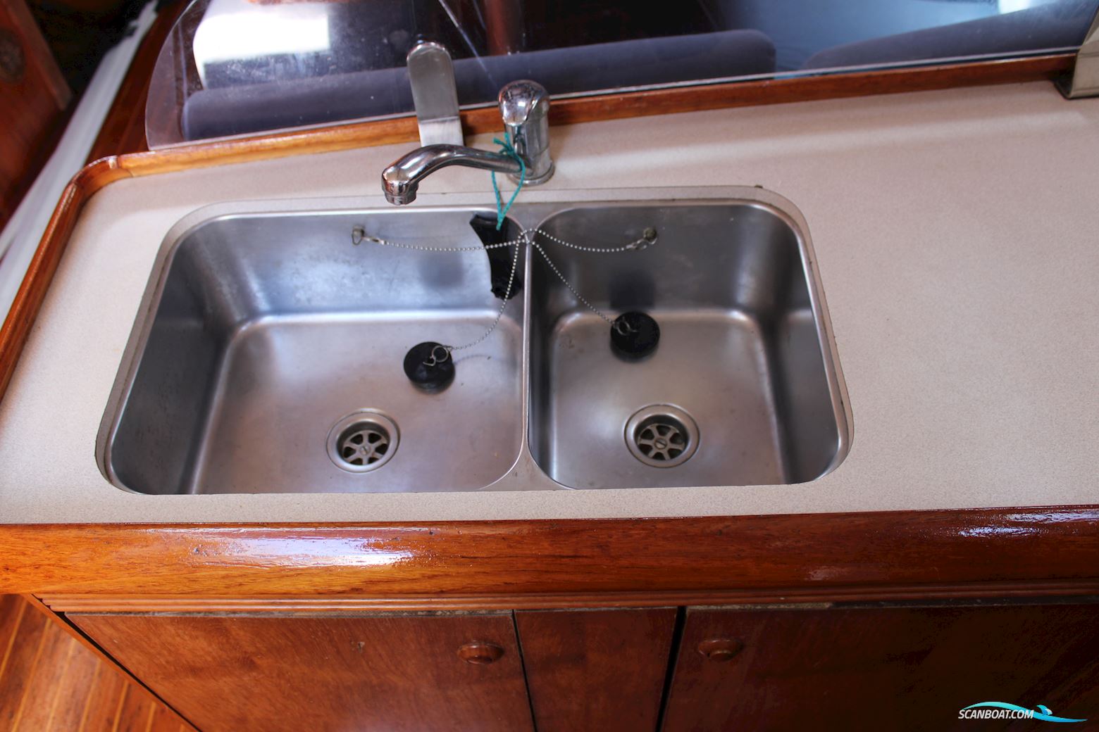 Jeanneau Sun Odessy 43