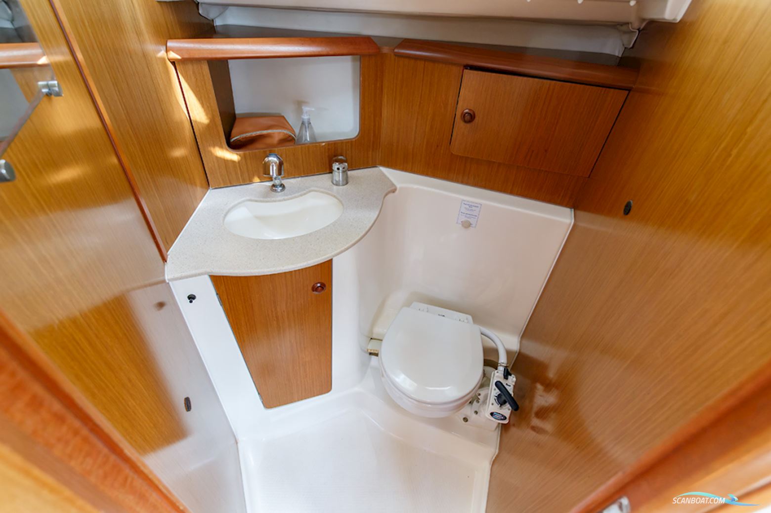 Jeanneau Sun Odyssey 32i