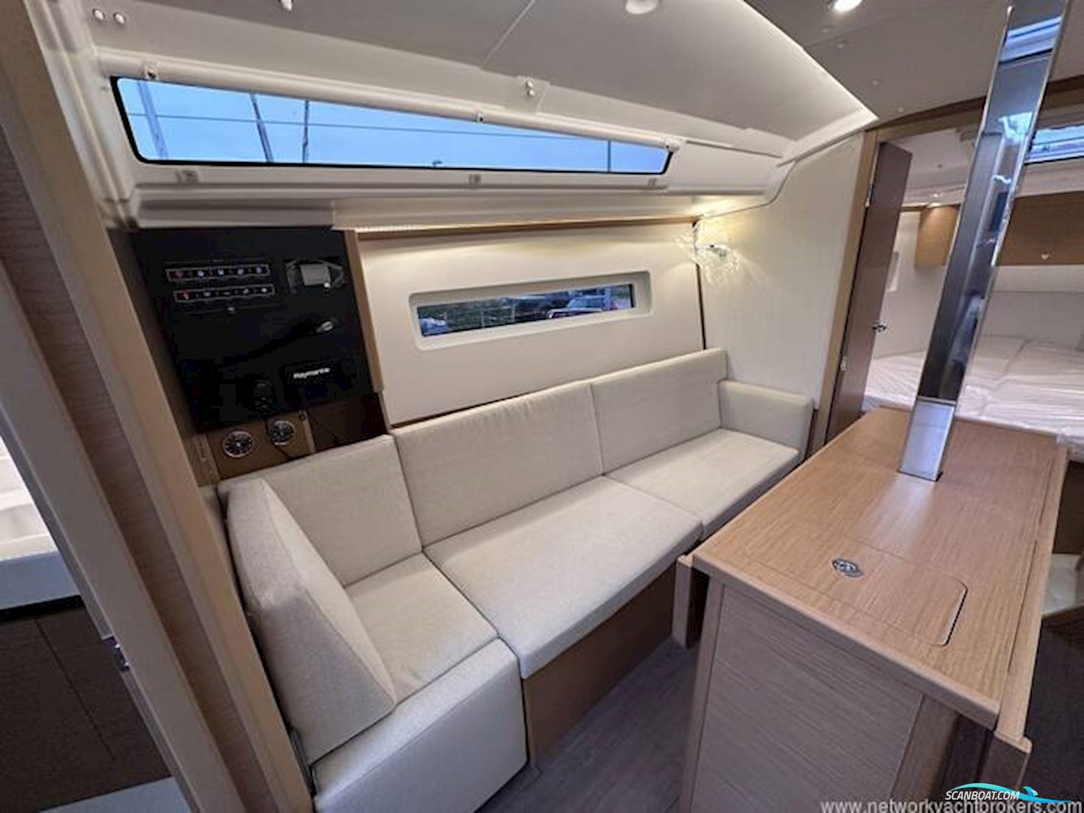 Jeanneau Sun Odyssey 350