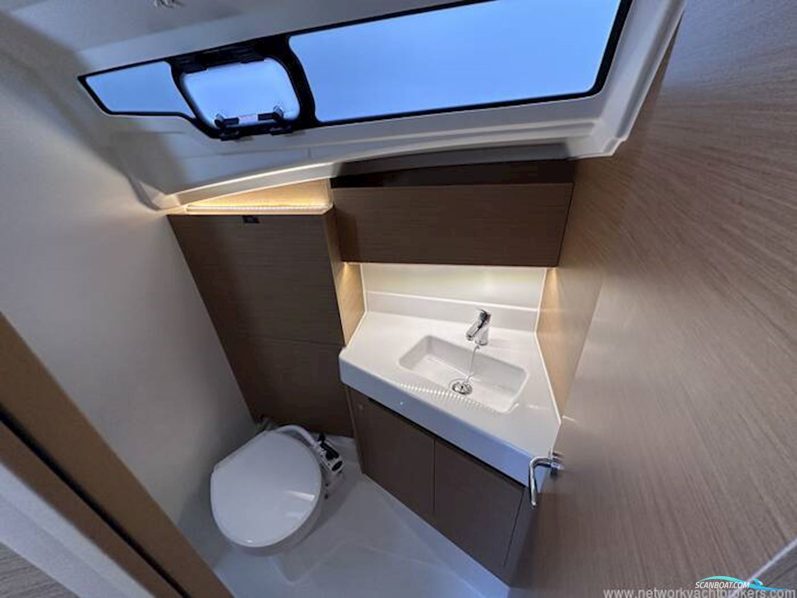 Jeanneau Sun Odyssey 350