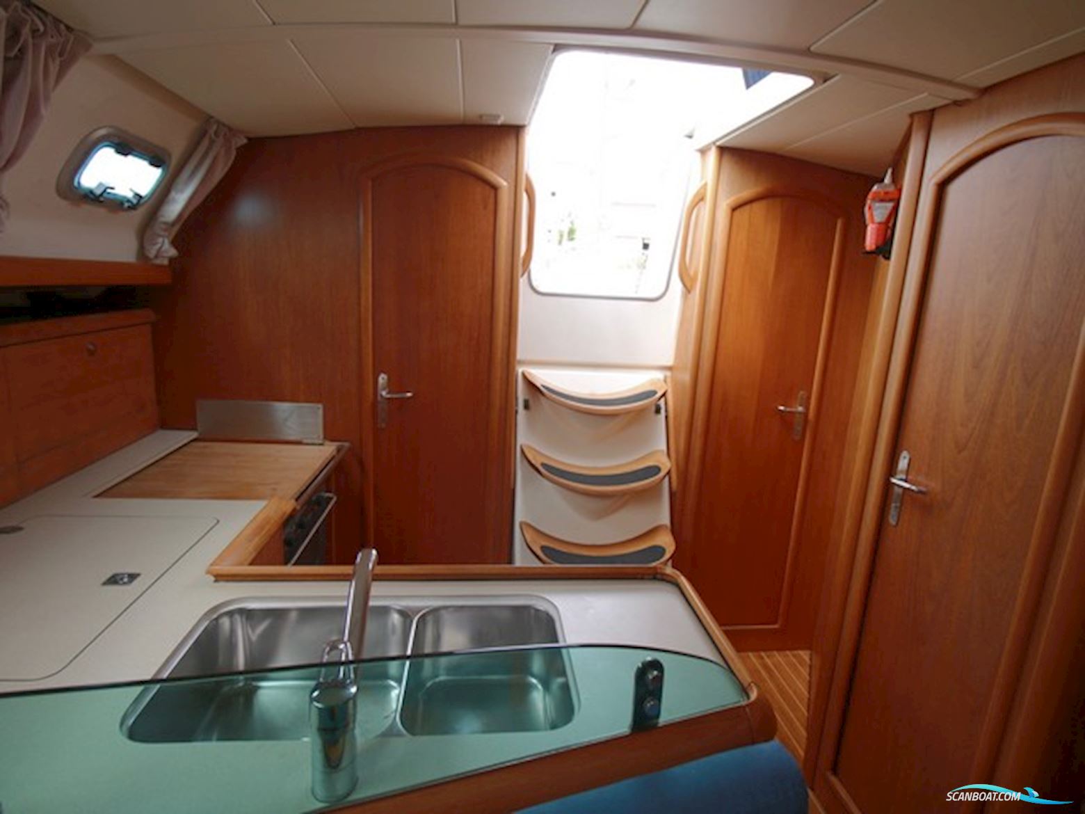 Jeanneau Sun Odyssey 37