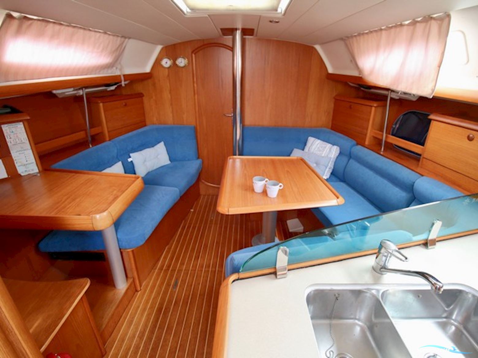 Jeanneau Sun Odyssey 37