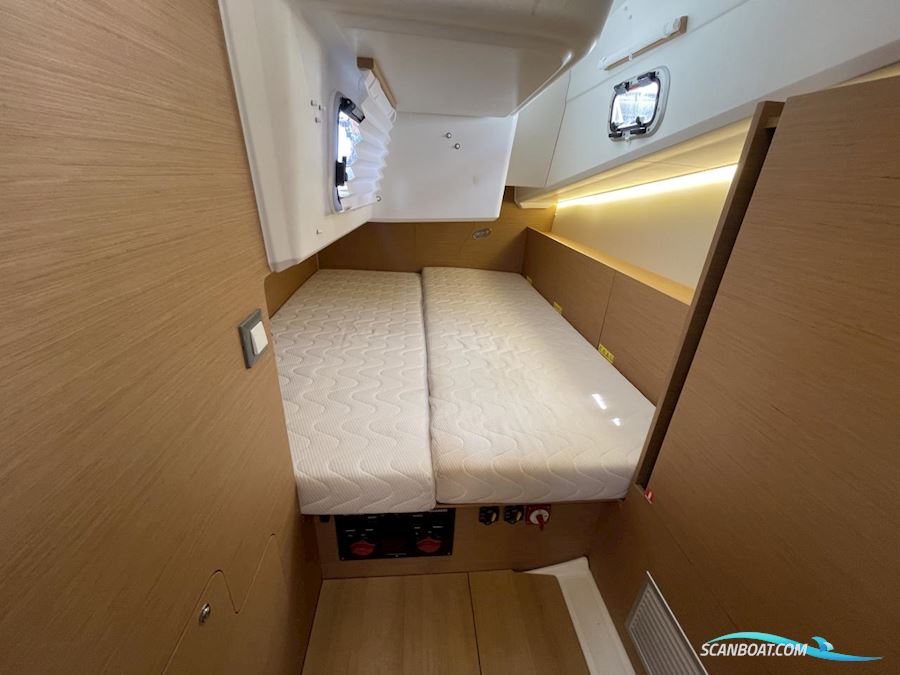 Jeanneau Sun Odyssey 380