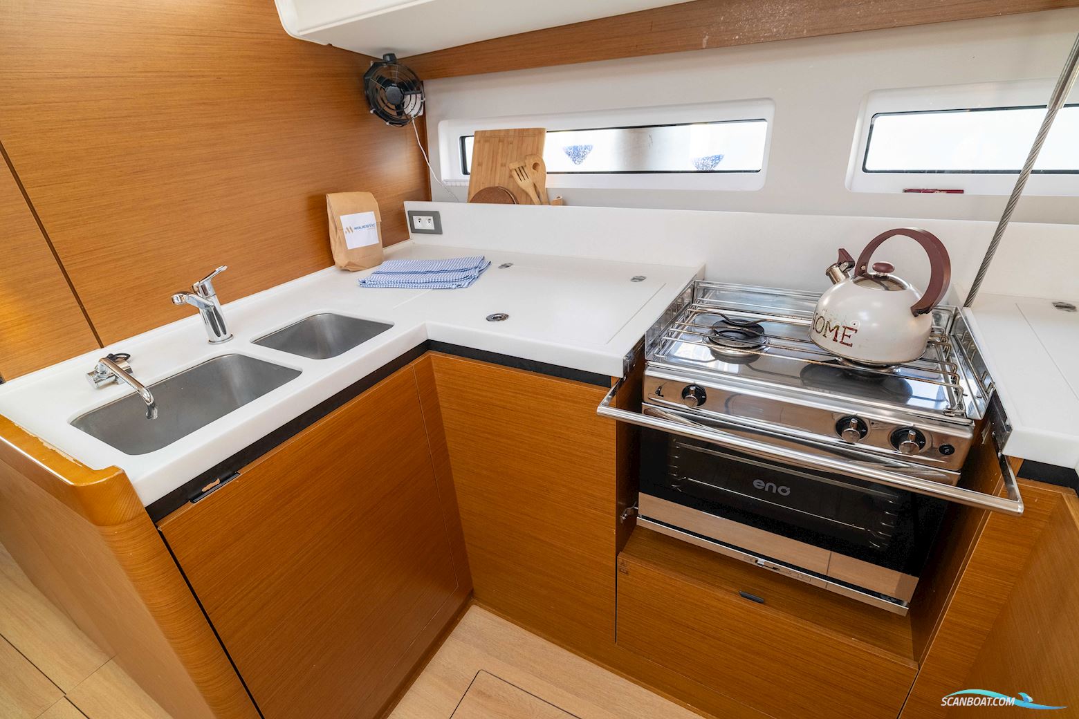 Jeanneau Sun Odyssey 380