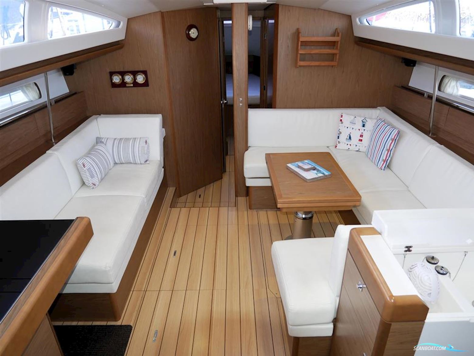 Jeanneau Sun Odyssey 44DS