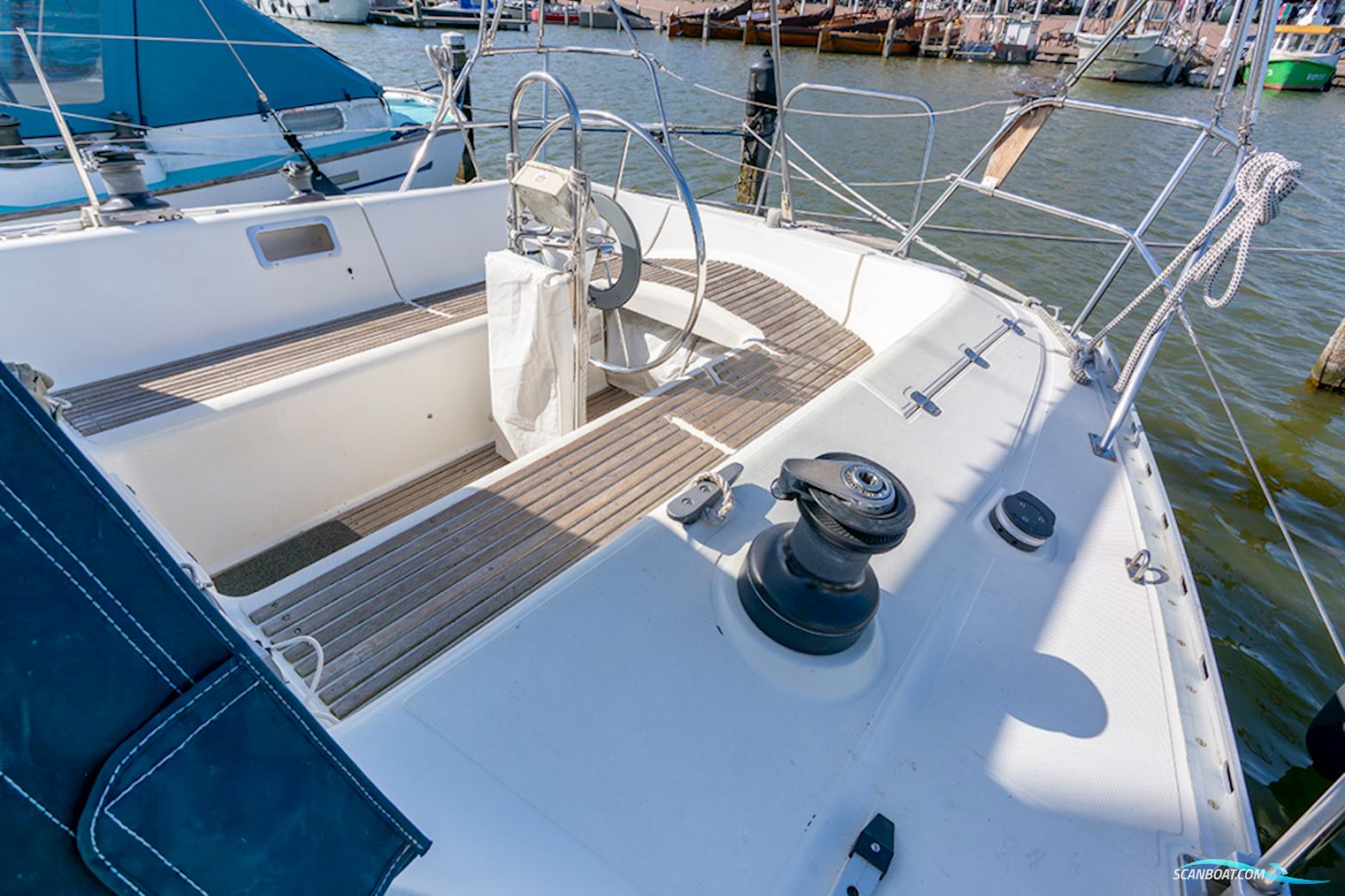 Jeanneau Sunshine 38 centerboard
