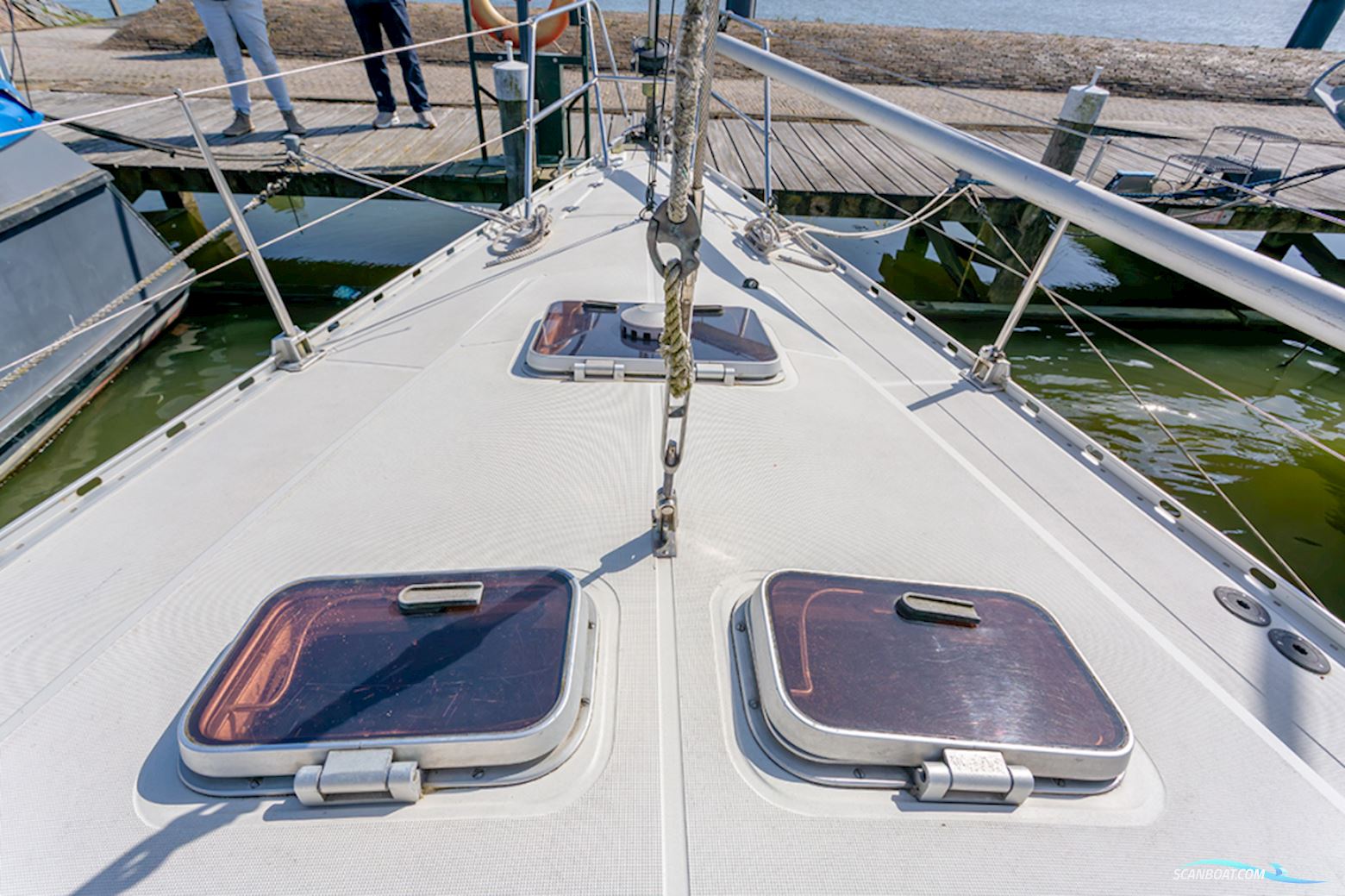 Jeanneau Sunshine 38 centerboard