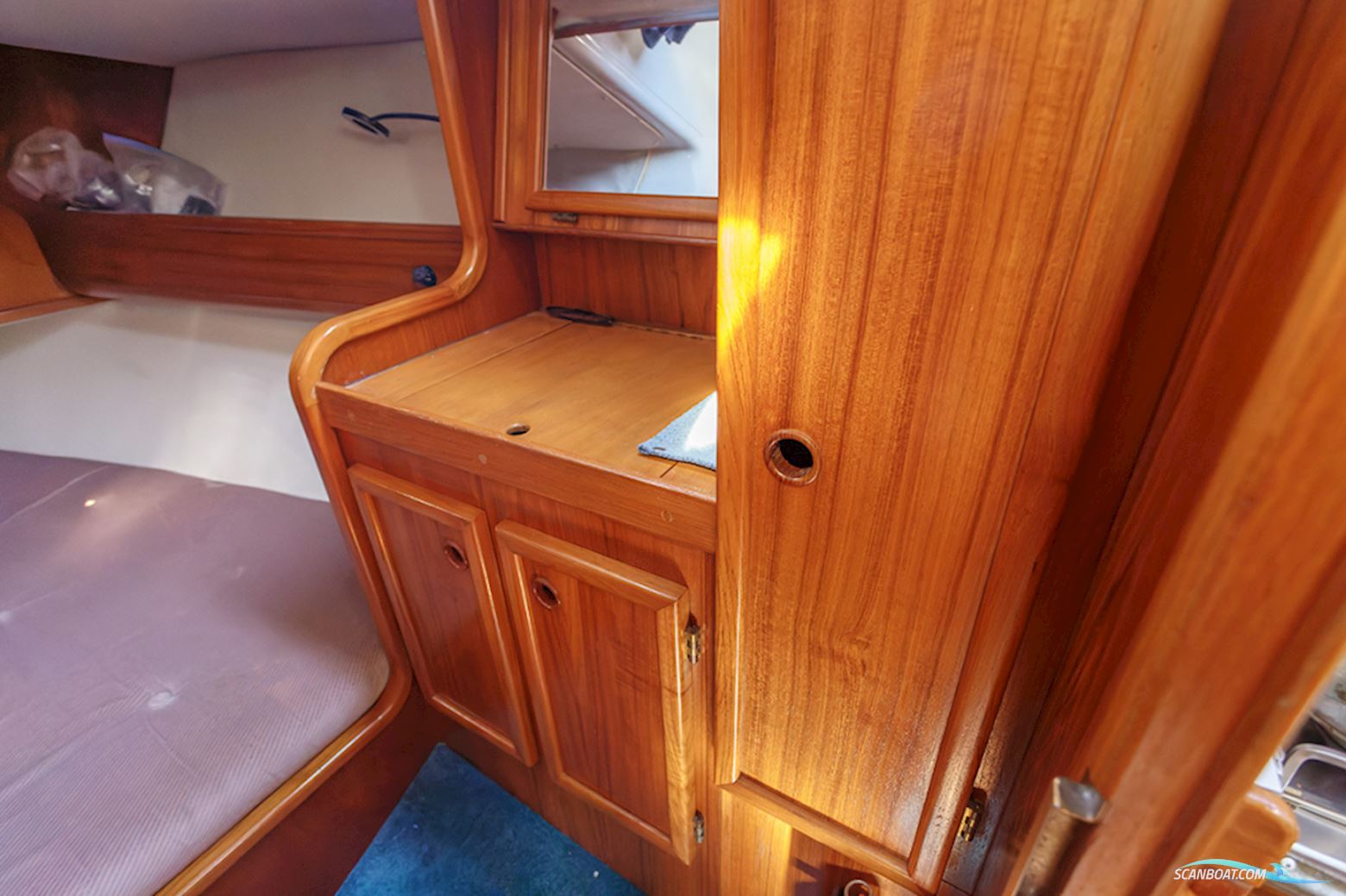 Jeanneau Sunshine 38 centerboard