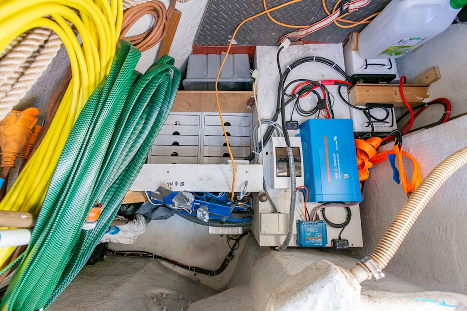 Jeanneau Sunshine 38 centerboard