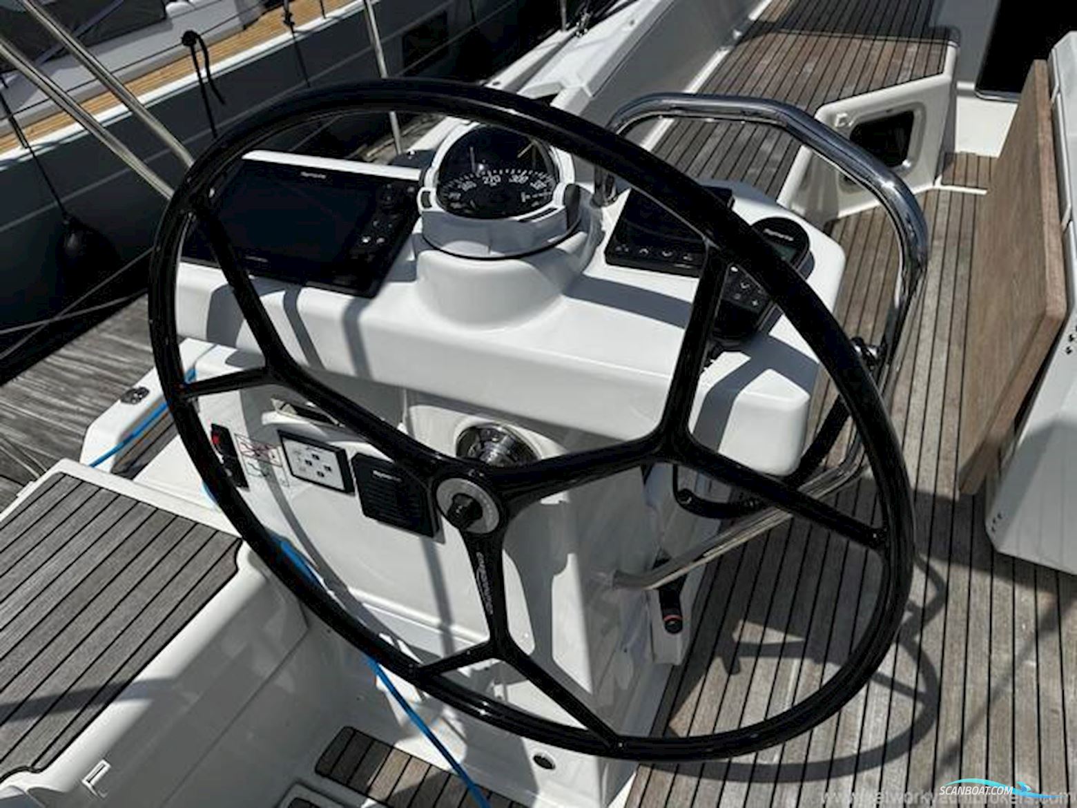 Jeanneau Yacht 54