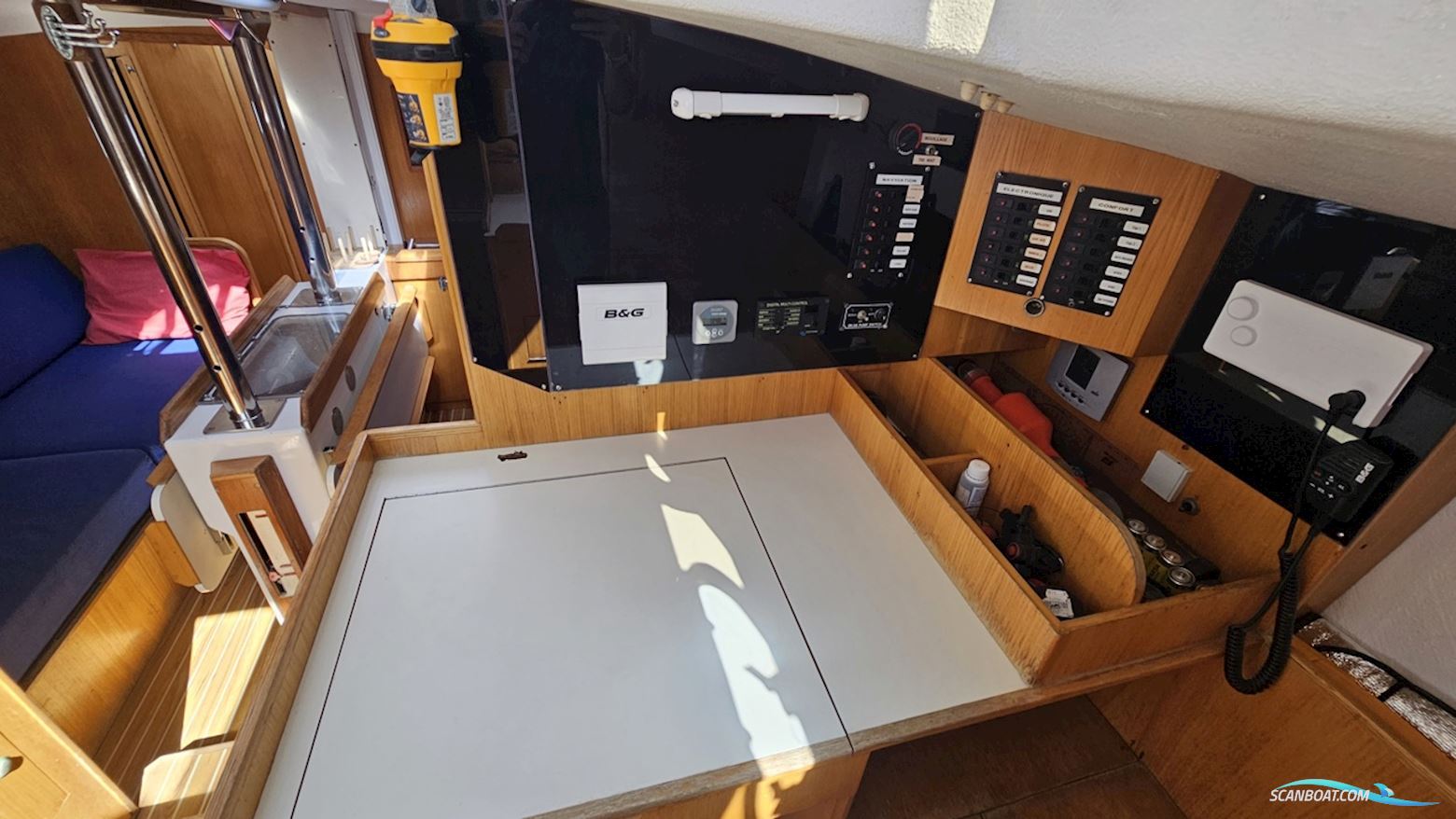 Jfa Petrel 42
