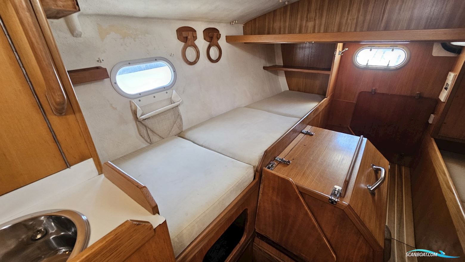 Jfa Petrel 42