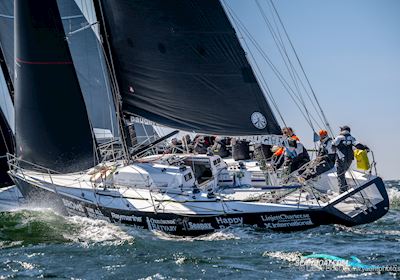 Joint Venture Farr 1-Ton Segelbåt 1989, med Volvo Penta 2003 motor, Sverige