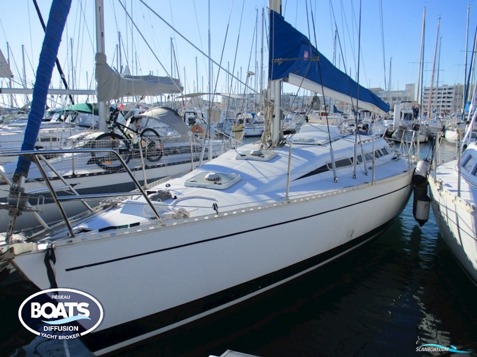 Kirie Feeling 1040 Gte Segelbåt 1988, med 2GM20 motor, Frankrike