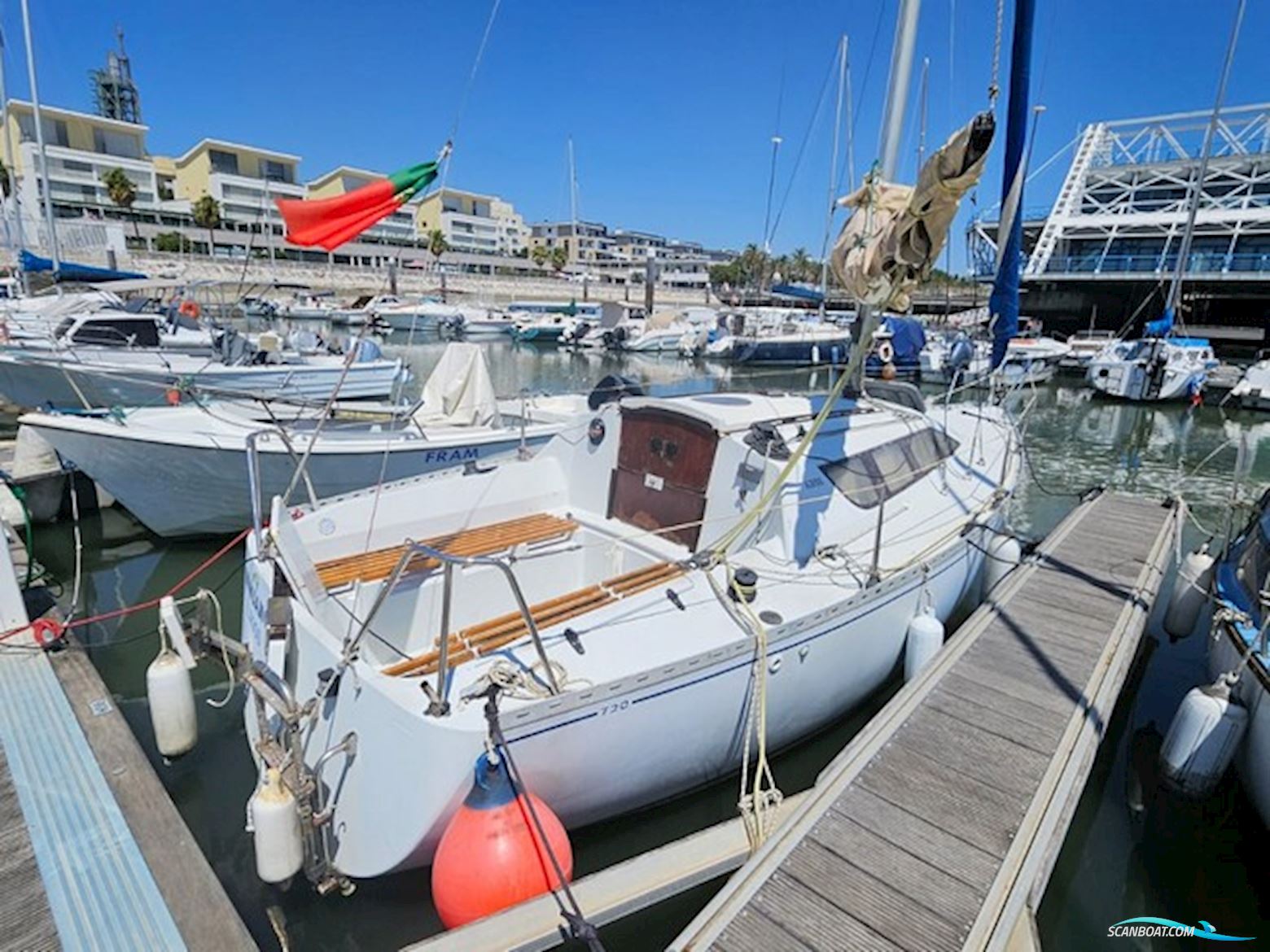 Kirie Feeling 720 Segelbåt 1985, med Volvo Penta motor, Portugal