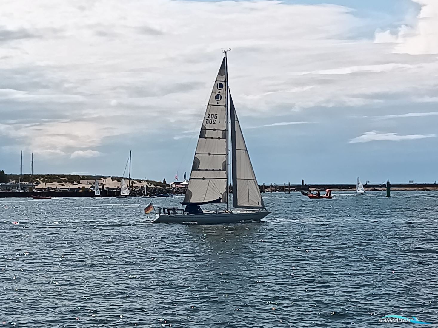 Lady Helmsman GT