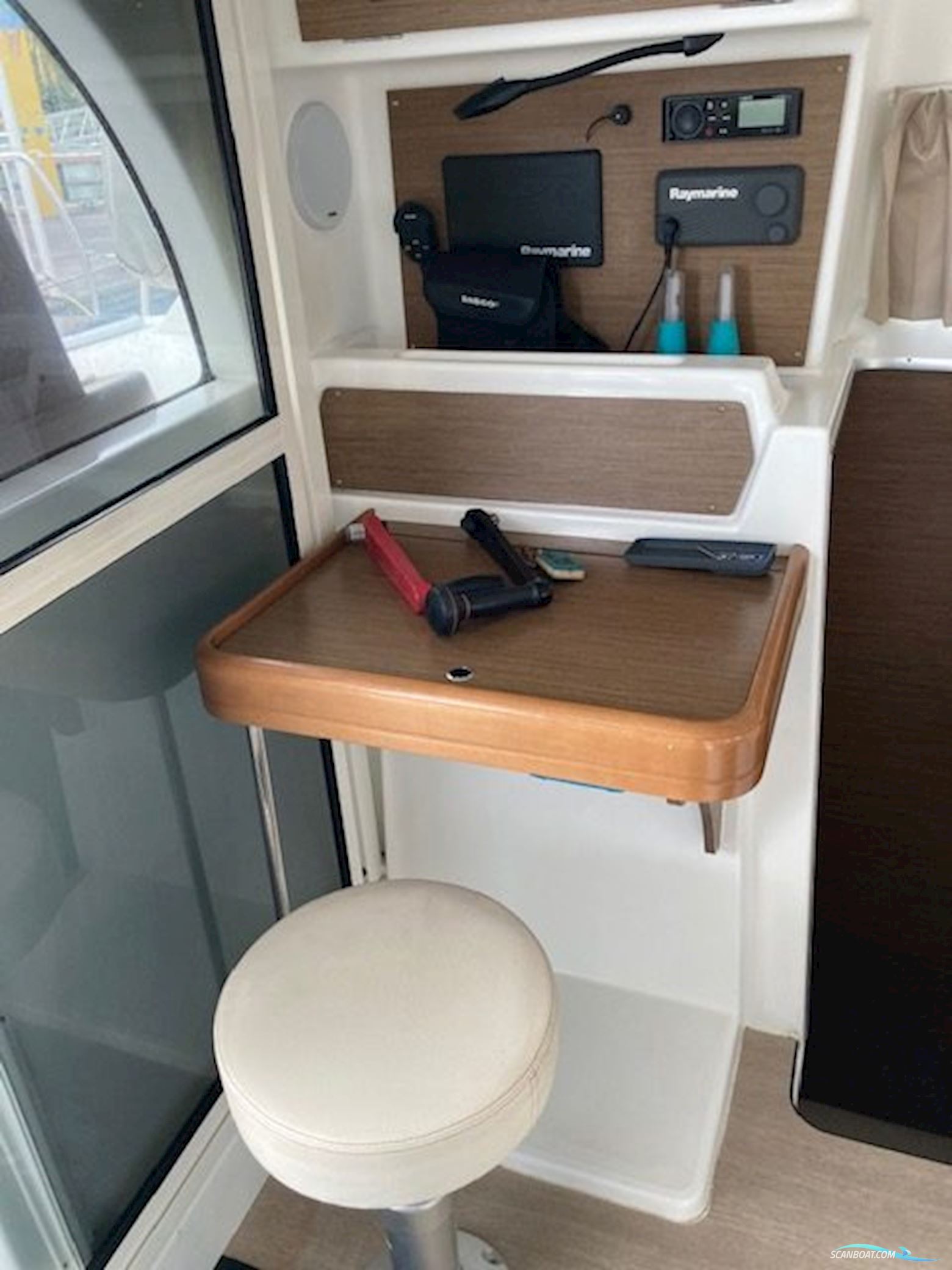 LAGOON  380