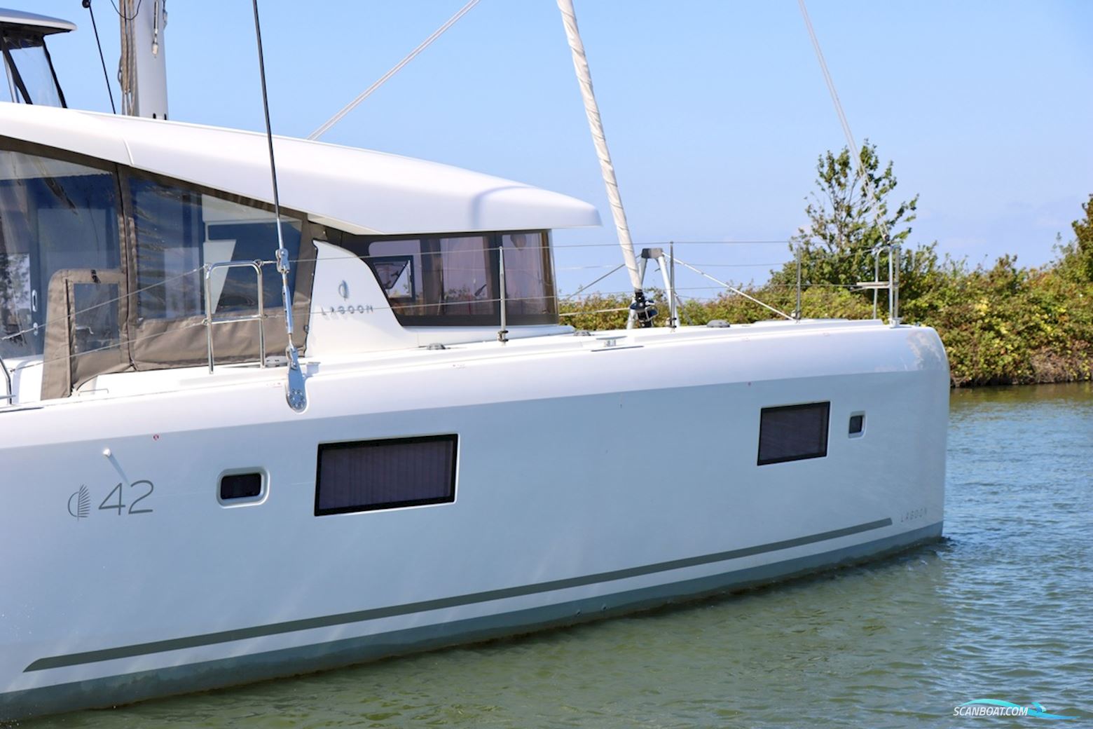 Lagoon 42 Full specs