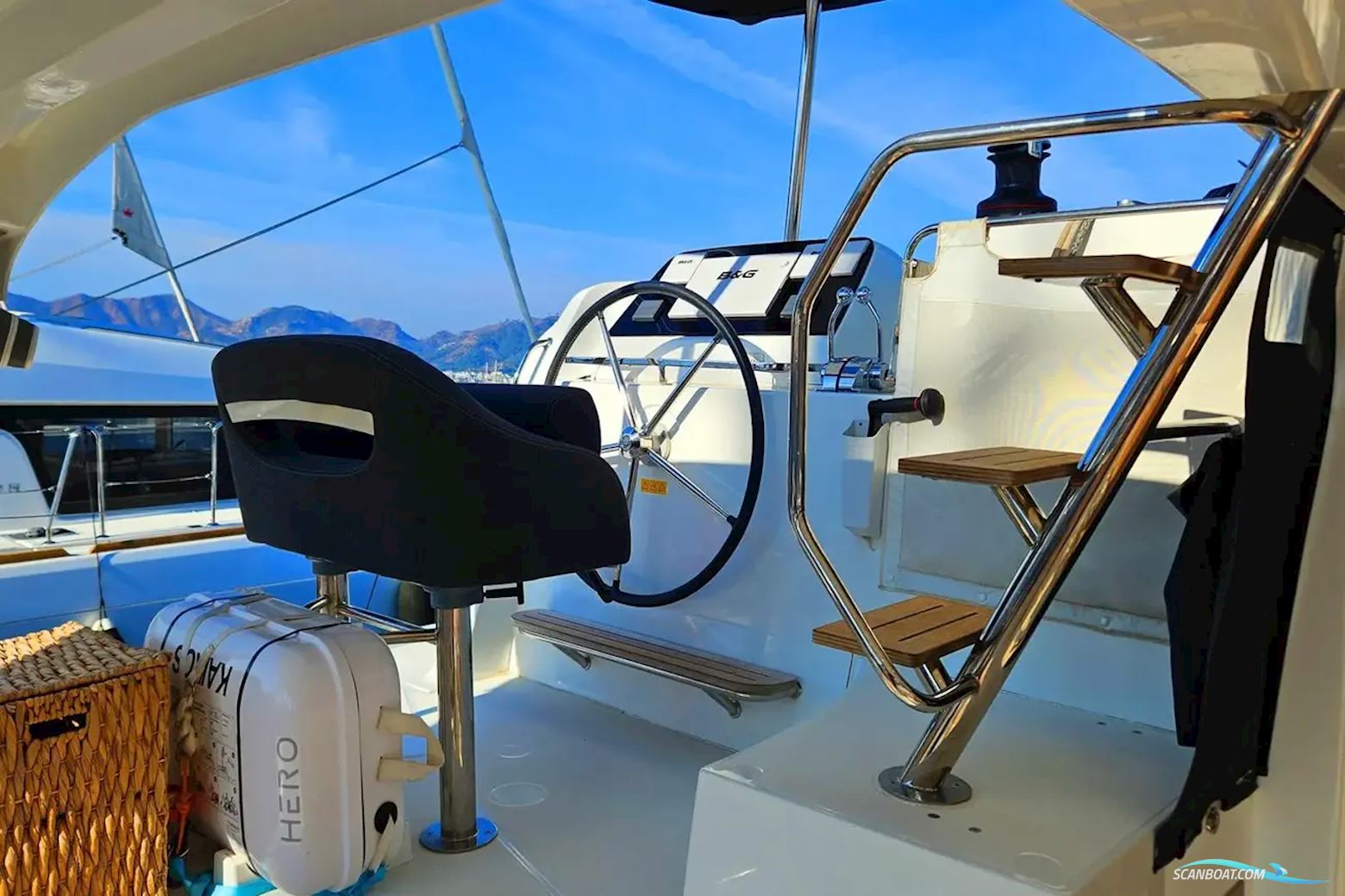 Lagoon 42