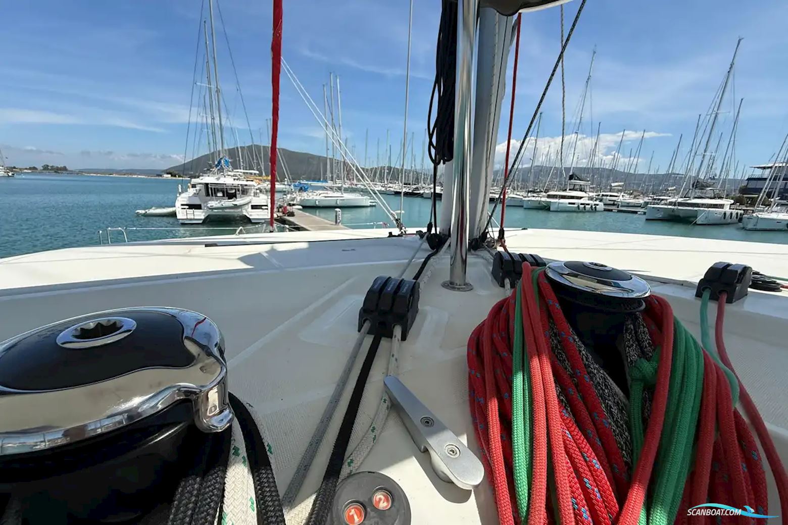 Lagoon 42