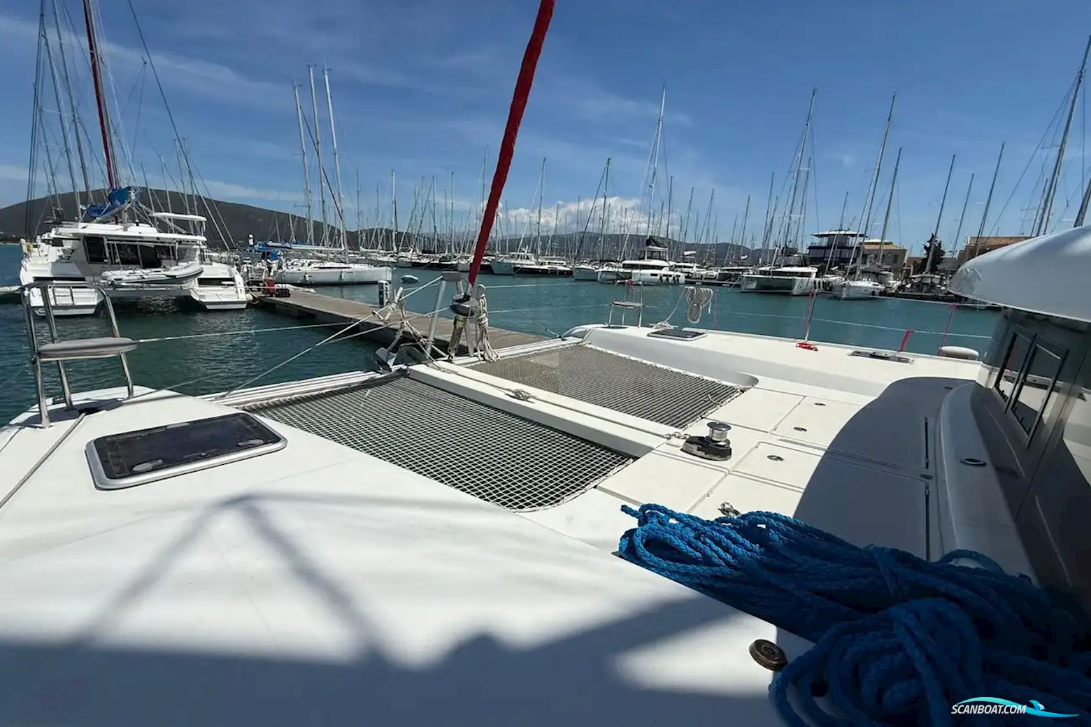 Lagoon 42