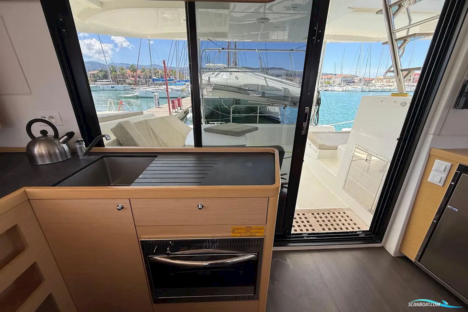 Lagoon 42