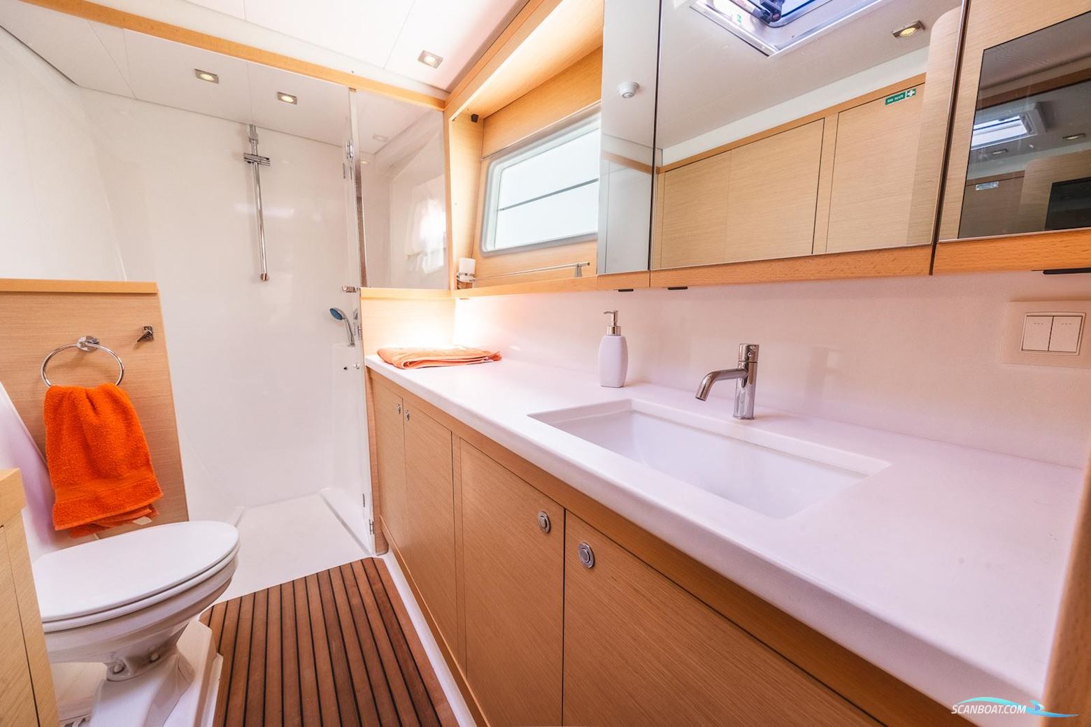 Lagoon 450 F Owners Version