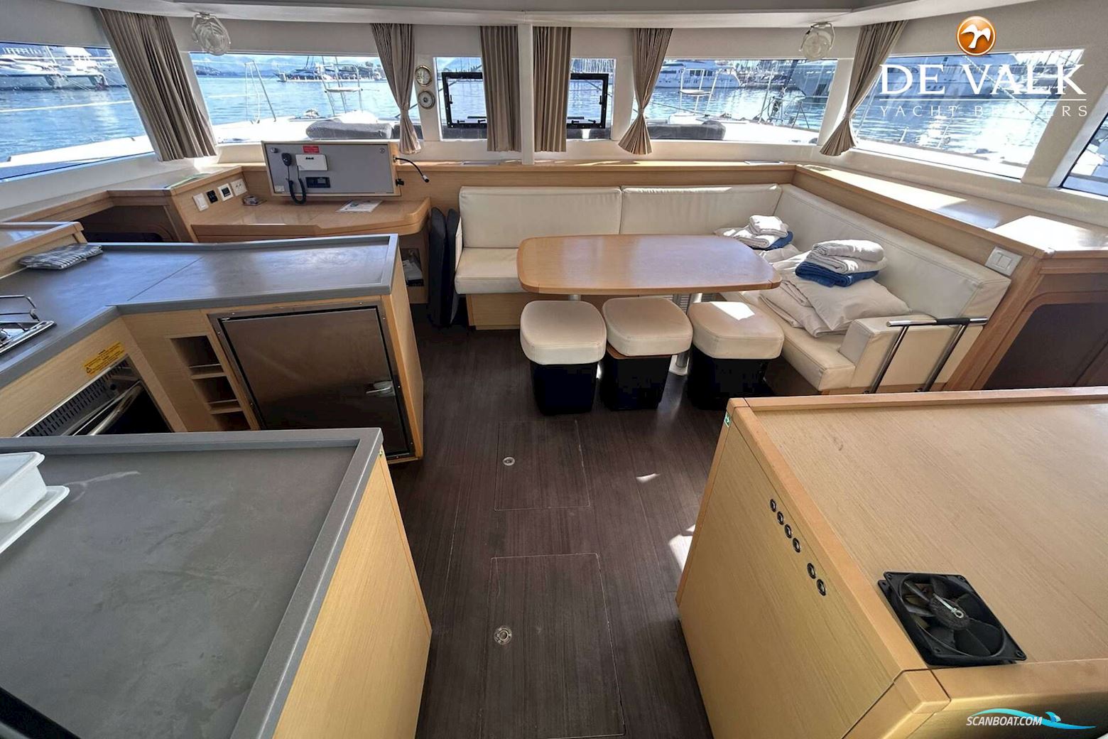 Lagoon 450