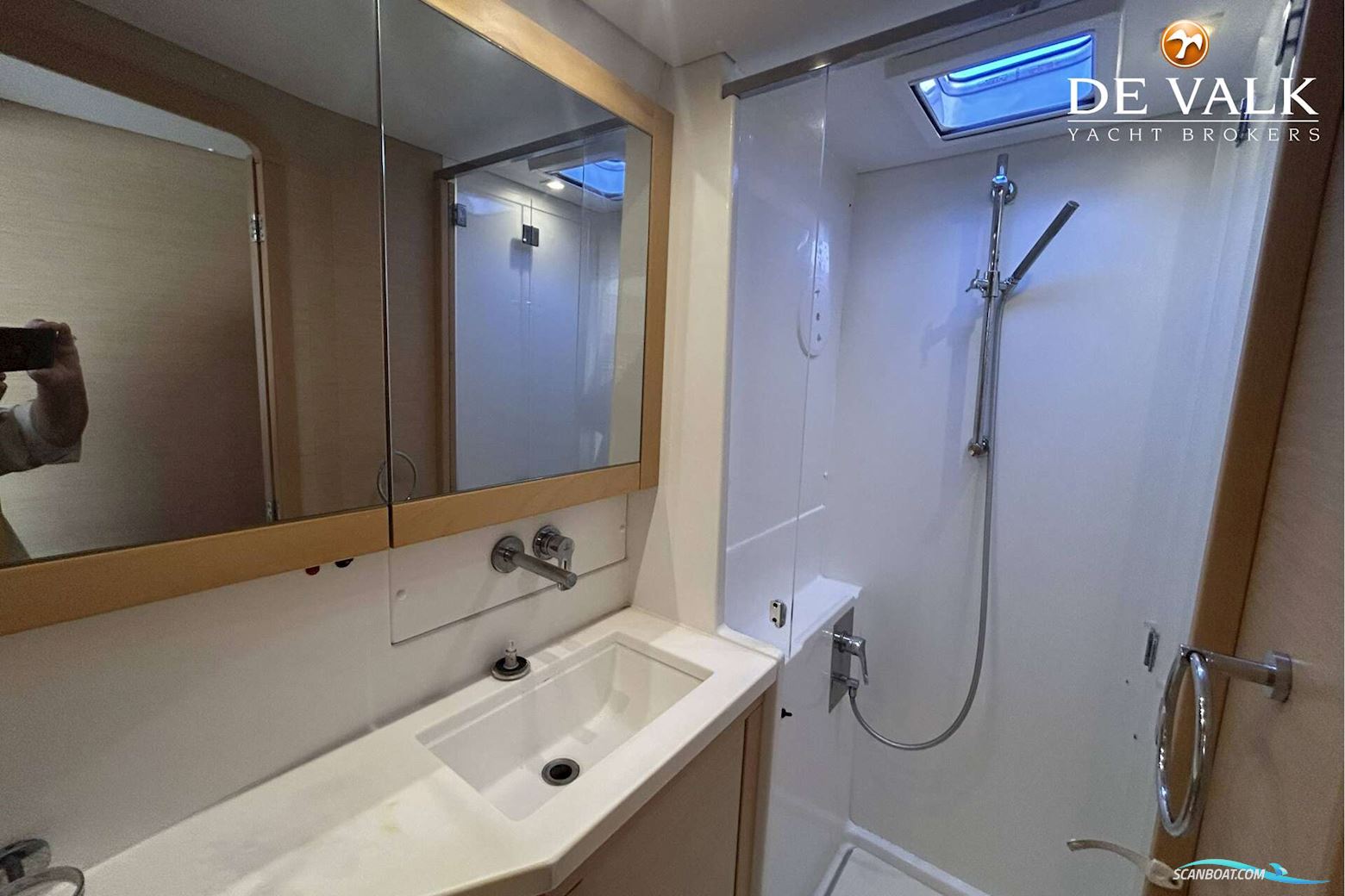Lagoon 450