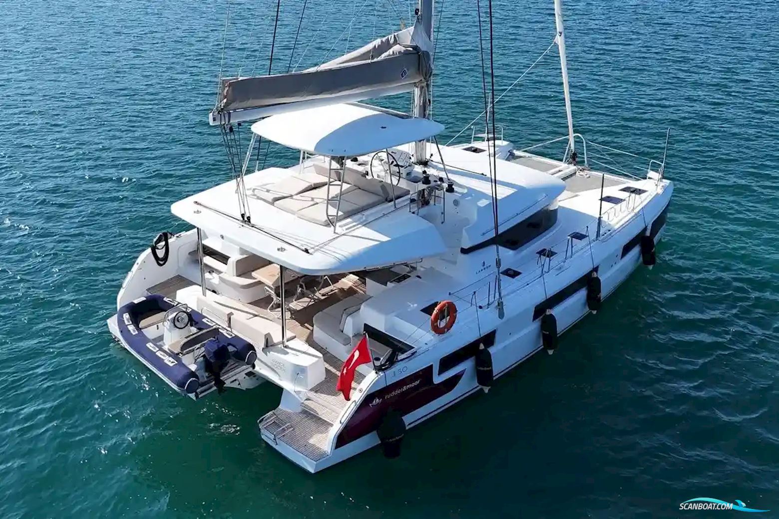 Lagoon 50