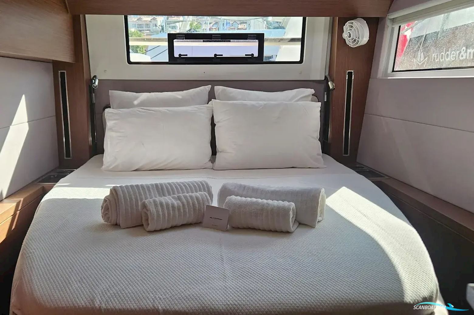 Lagoon 50