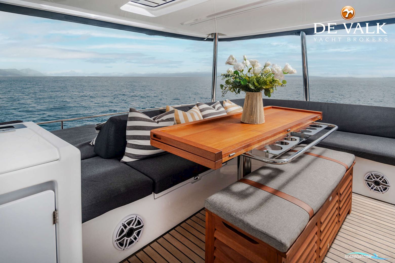 Lagoon 55
