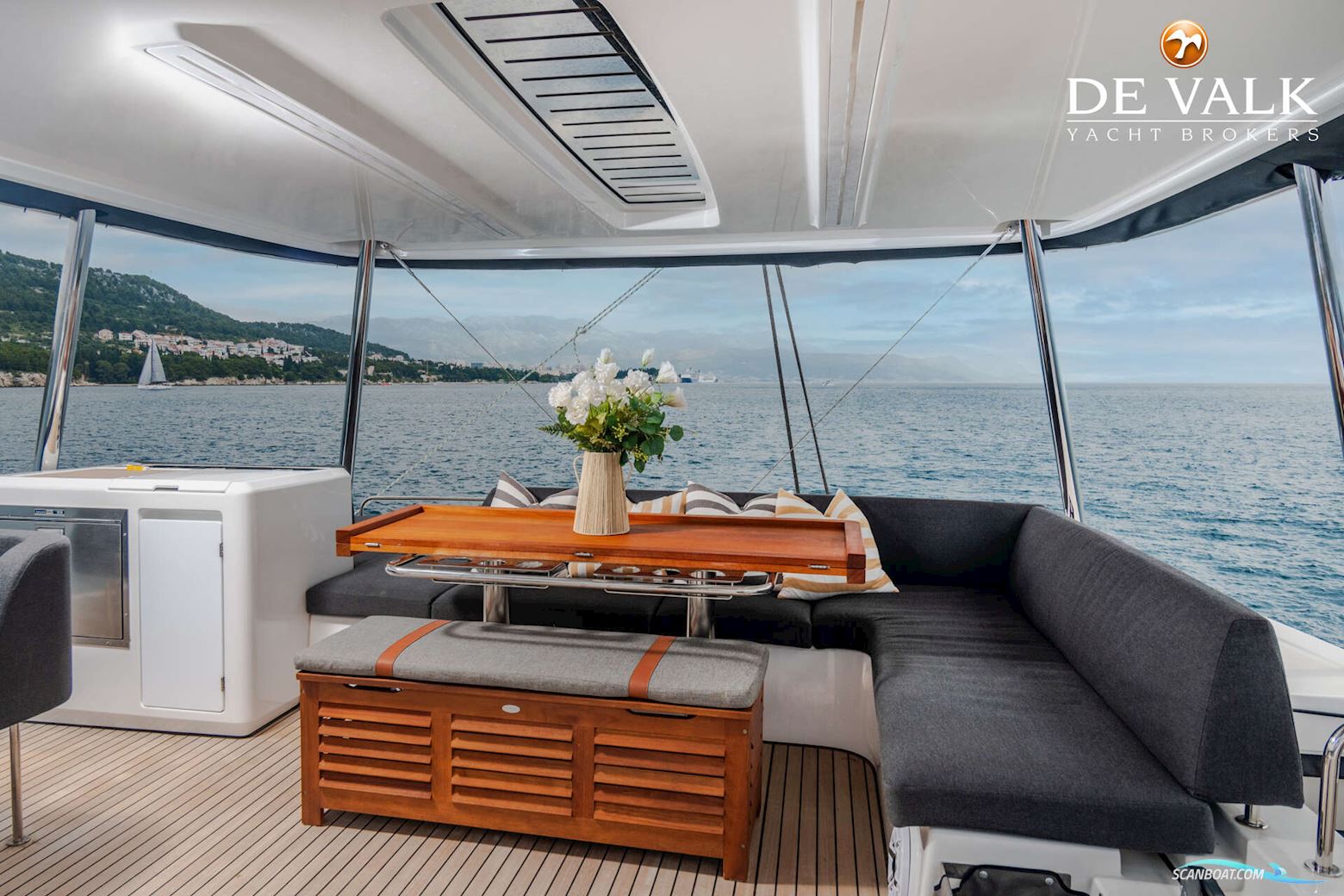 Lagoon 55
