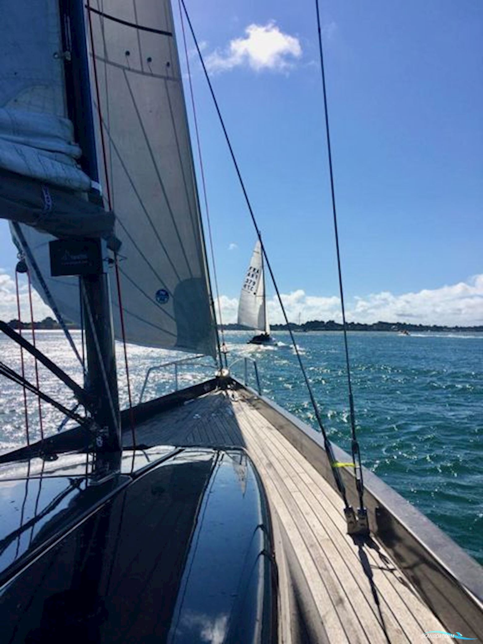 Latitude Alphena One