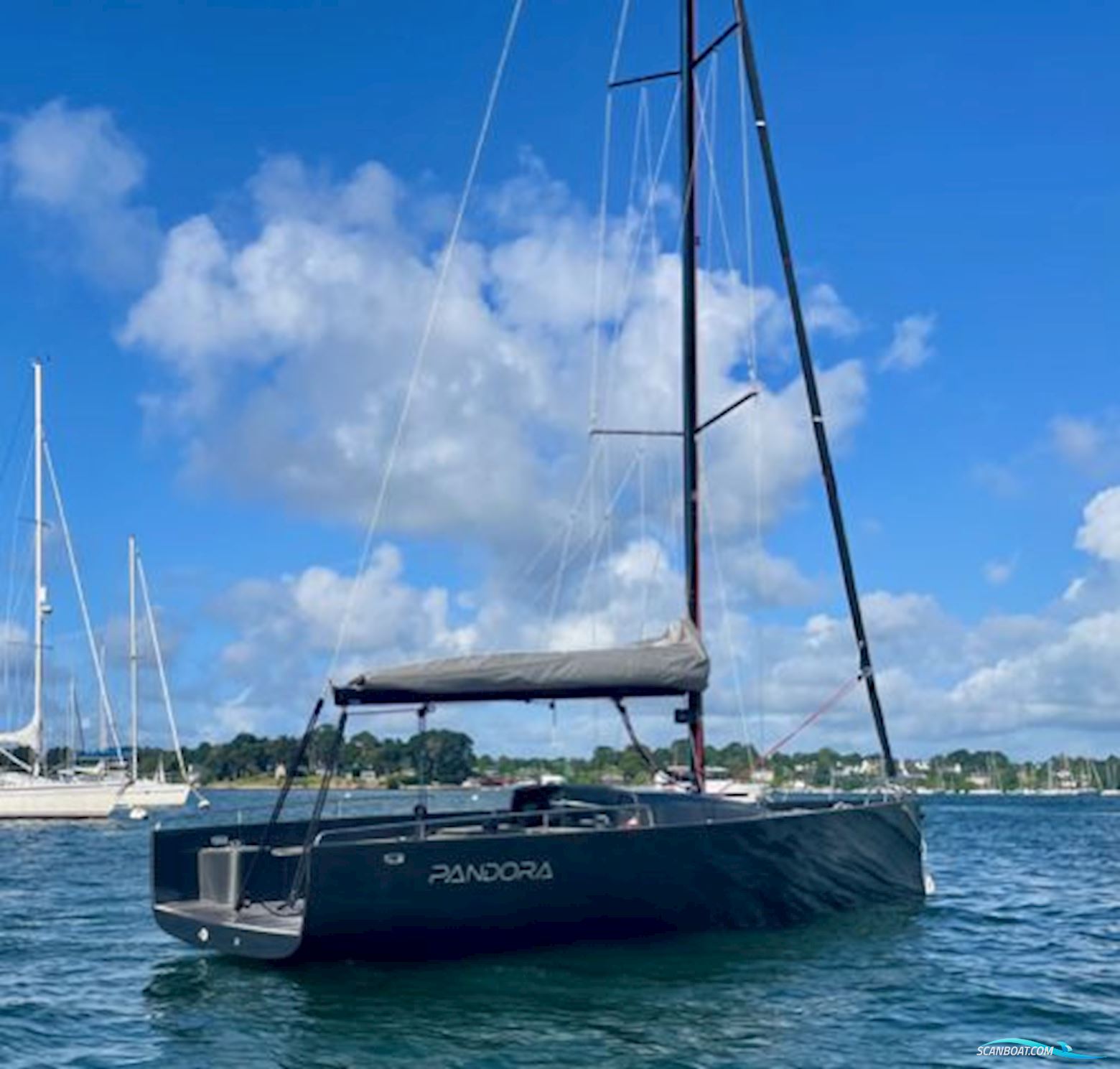 Latitude Alphena One