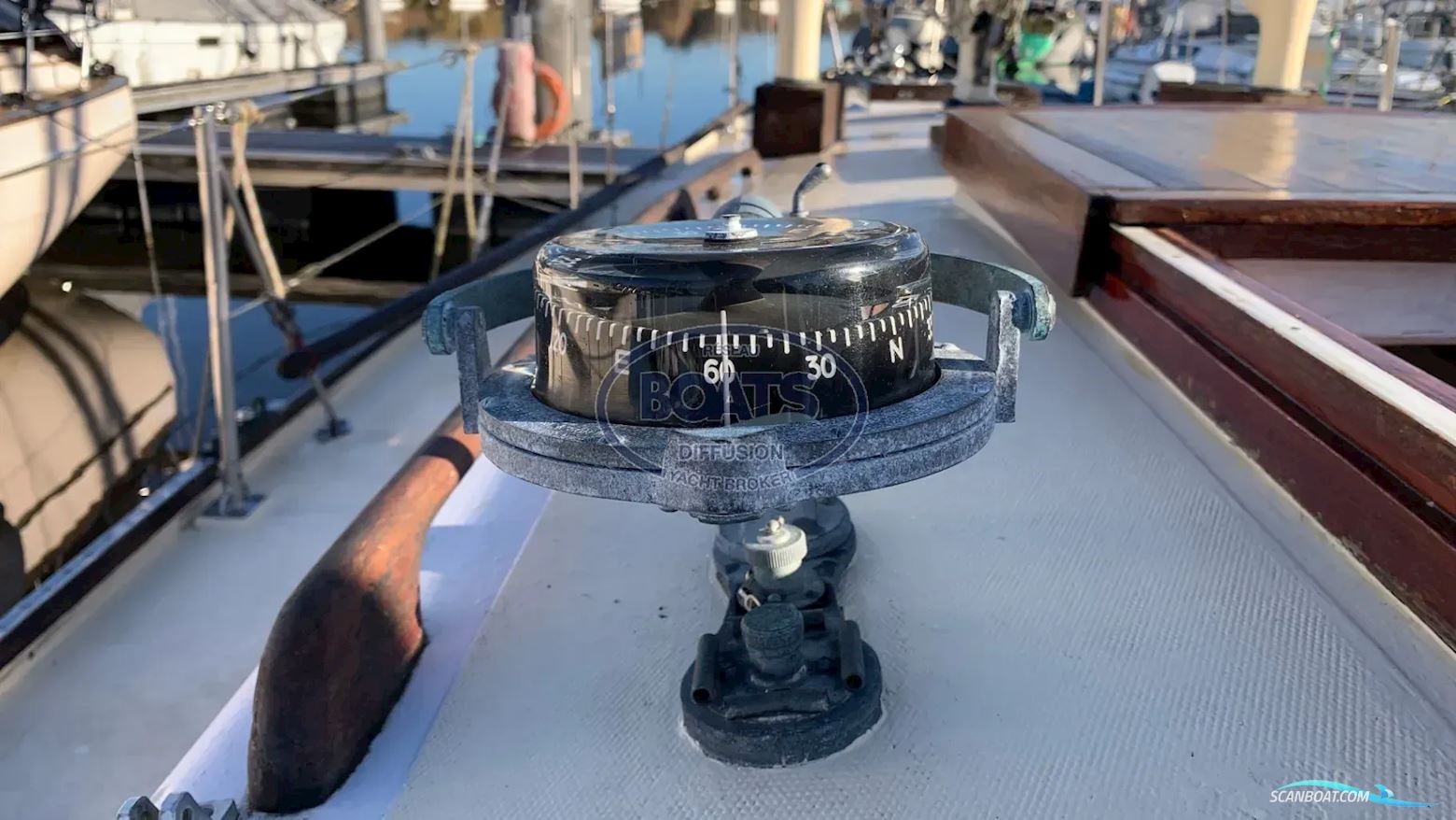 LeComte Yachts Medalist 33 Mk2