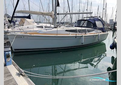 Legend 33 Segelbåt 2015, med Yanmar motor, England