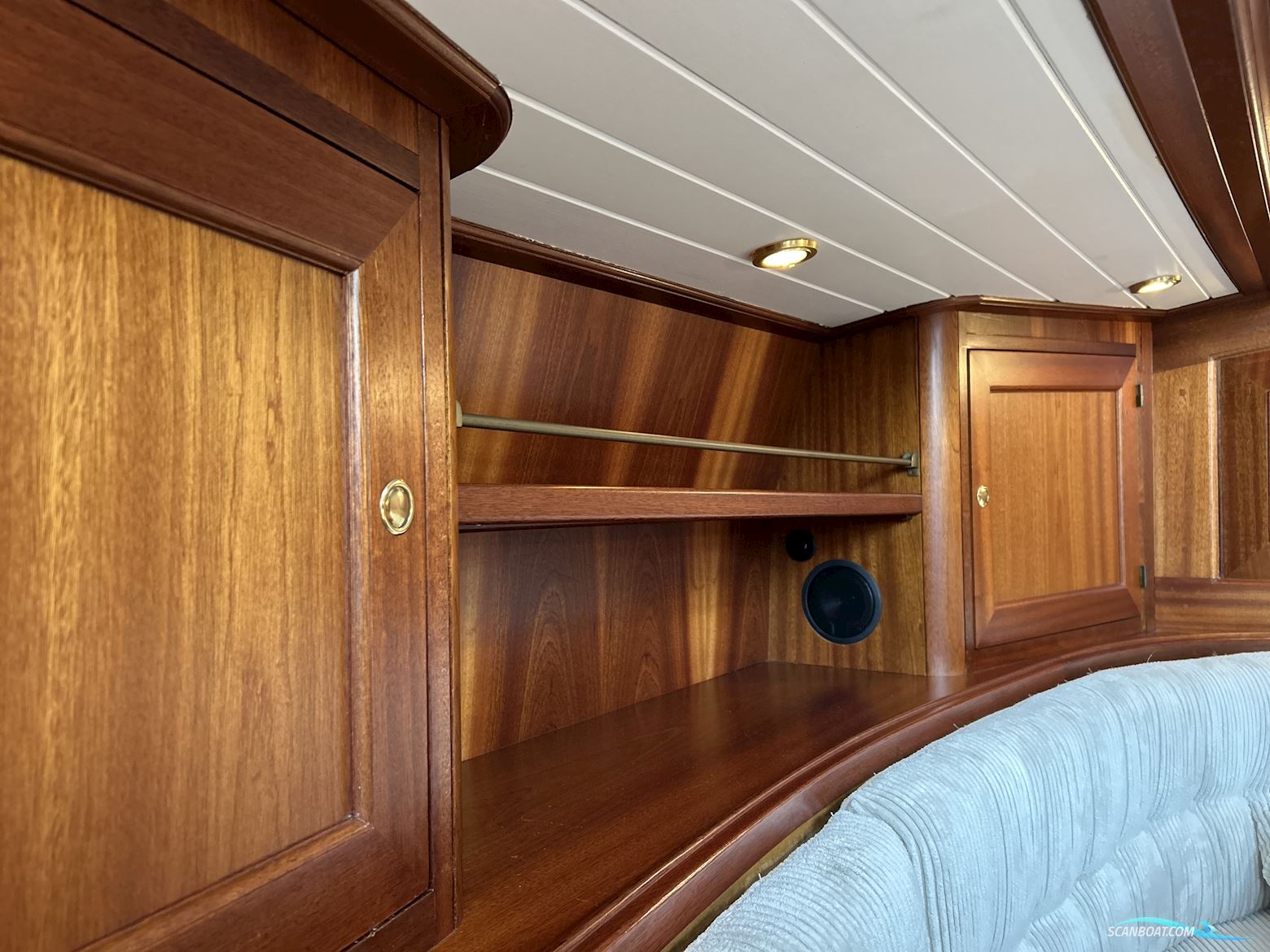 Lemsteraak Beluga Roefuitvoering Jachtuitvoering