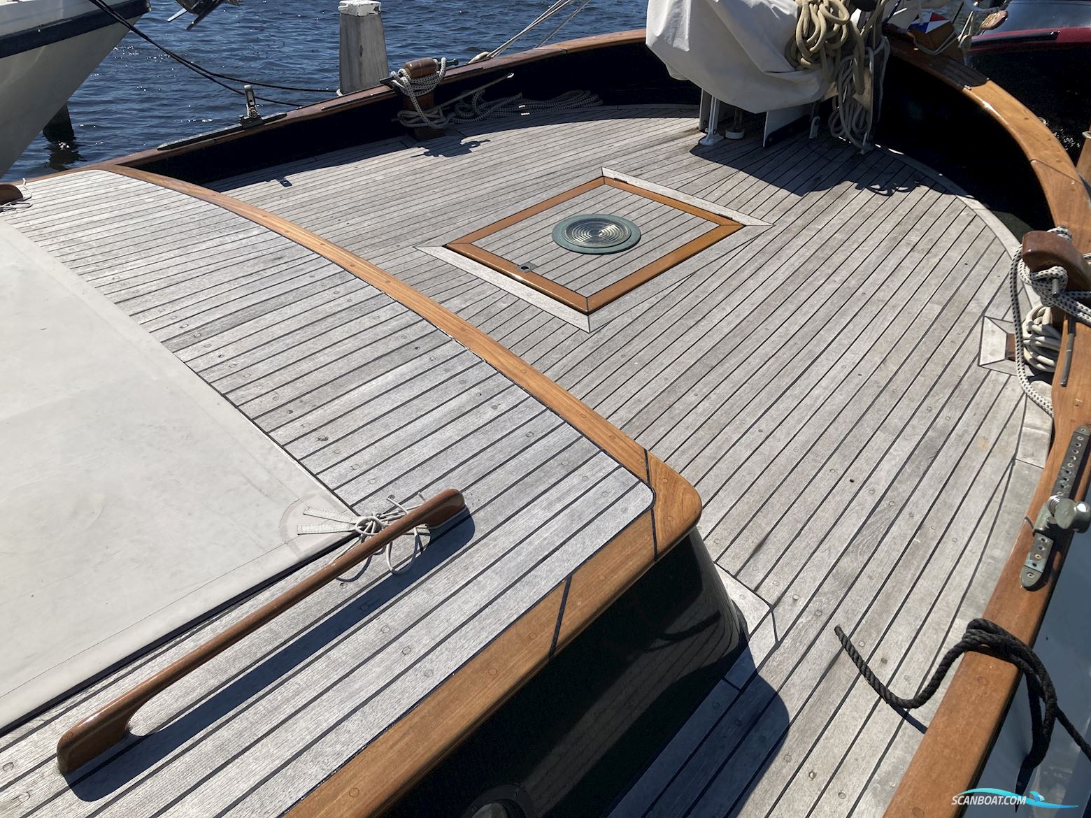 Lemsteraak De Witte Joffer - Blom Roefaak