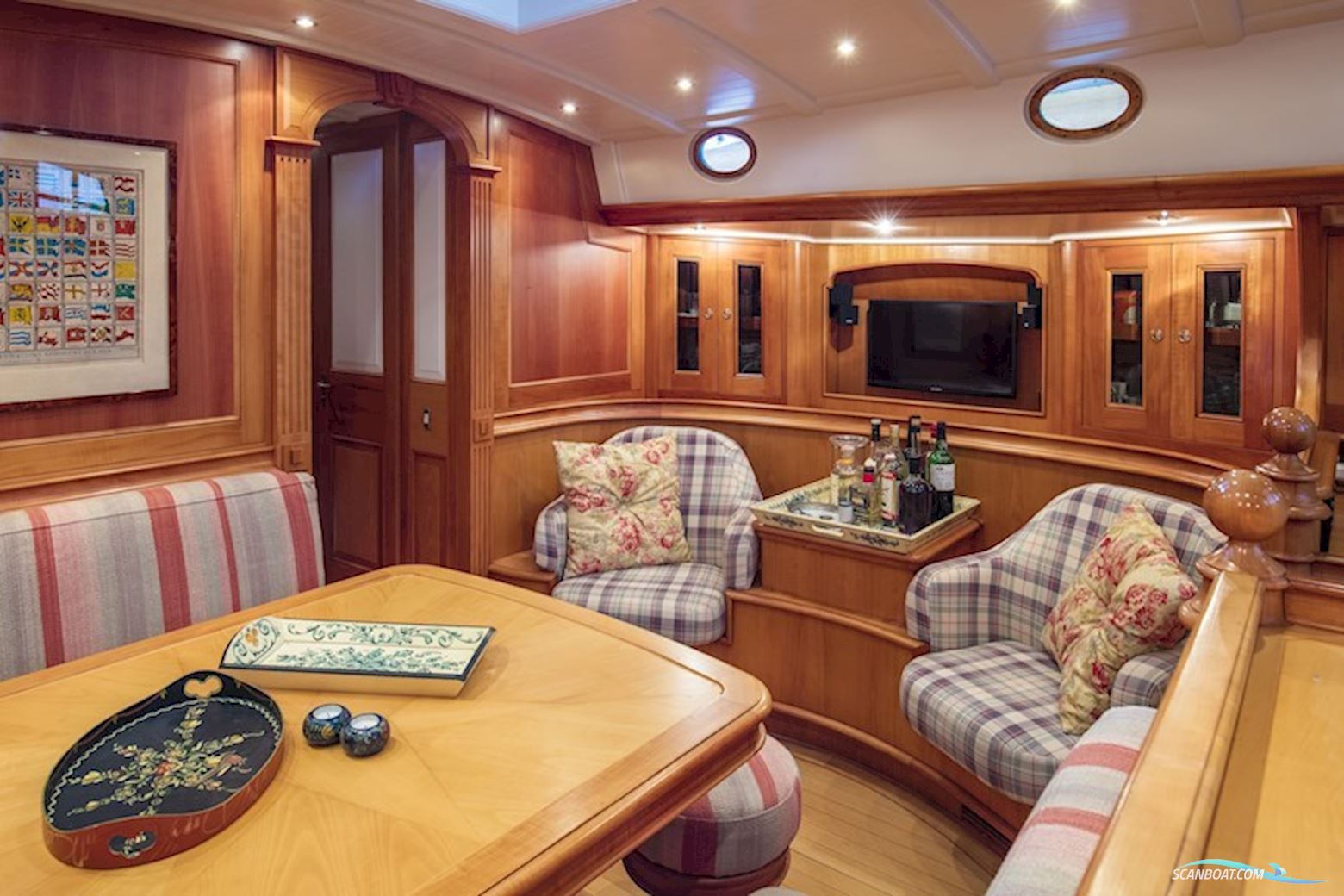 Lemsteraak Gouden Leeuw - Roefaak Hoek Design