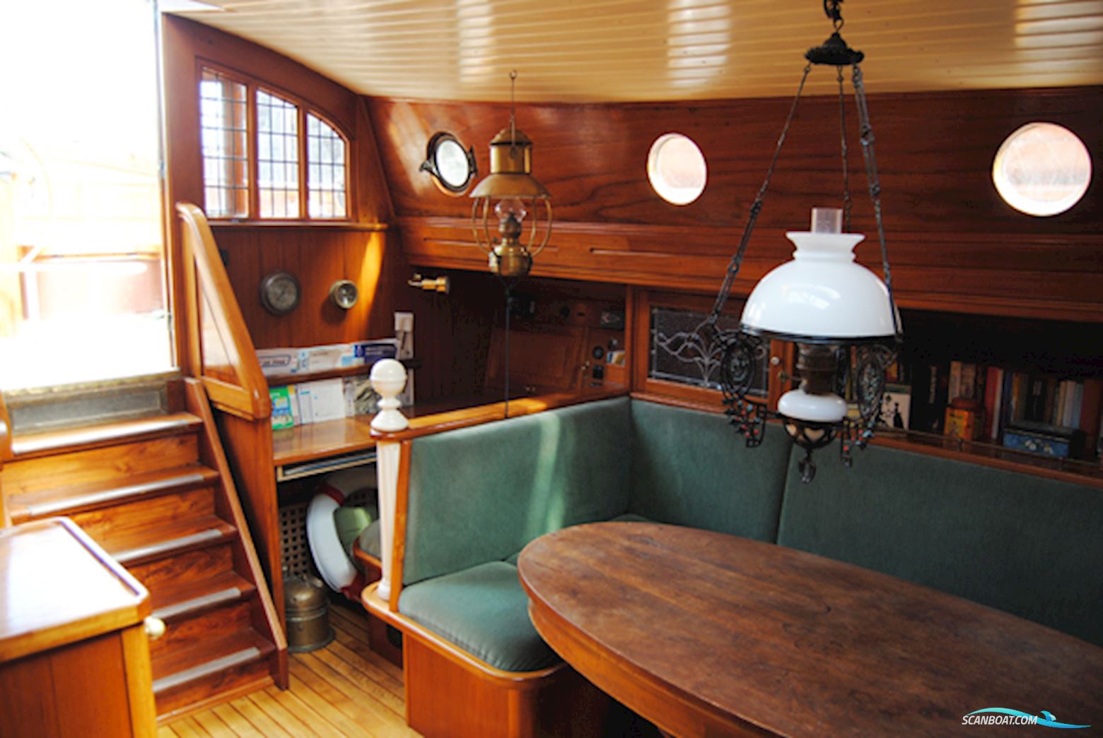 Lemsteraak Halley - Roefuitvoering