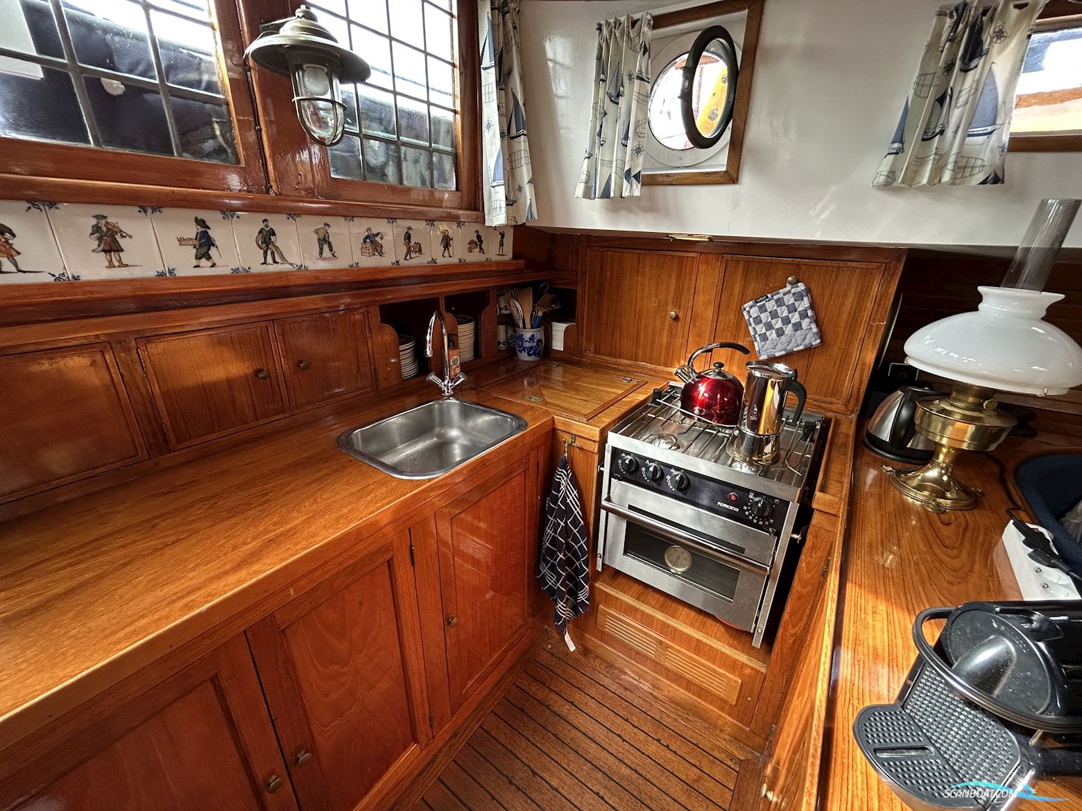 Lemsteraak Marendorp - Roefuitvoering